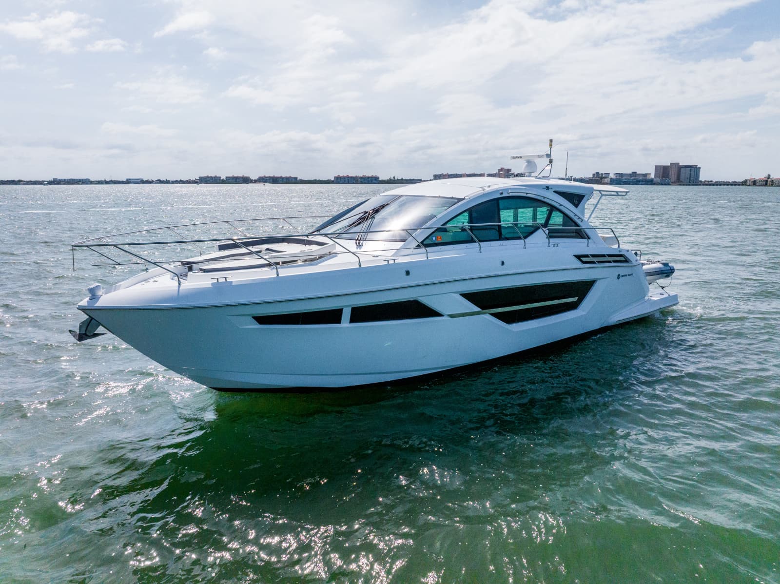 2018 Cruisers Yachts 50 CANTIUS - Photo 20