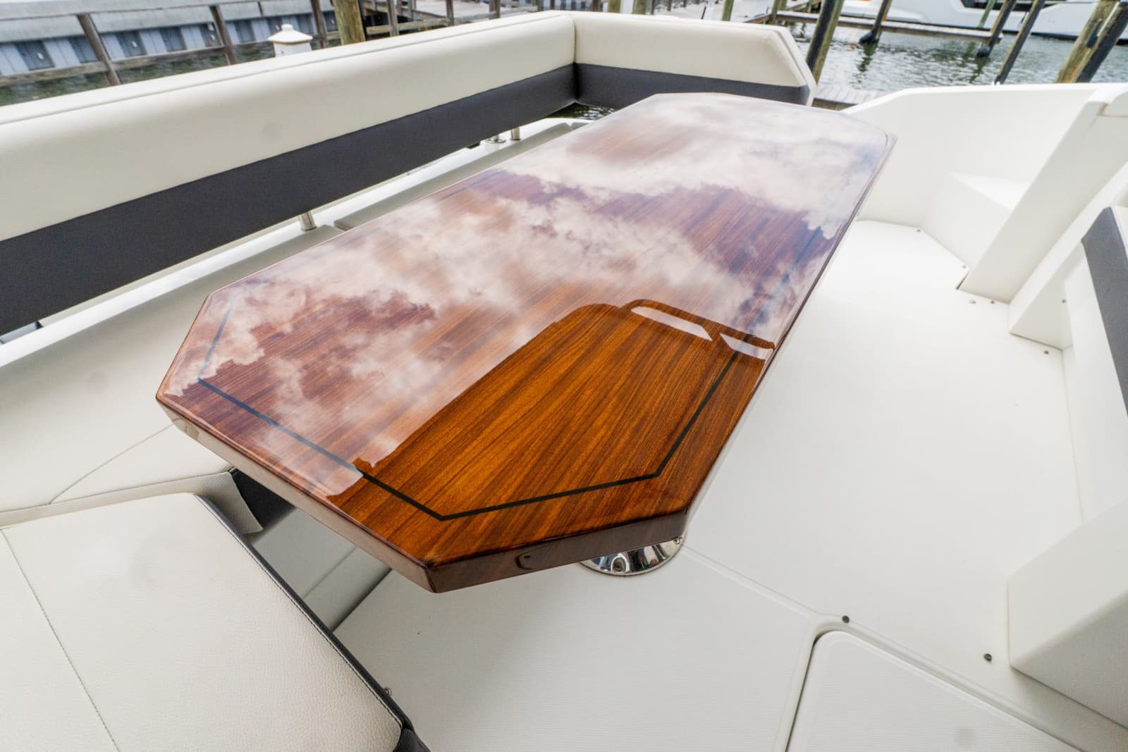 2018 Cruisers Yachts 50 CANTIUS - Photo 79