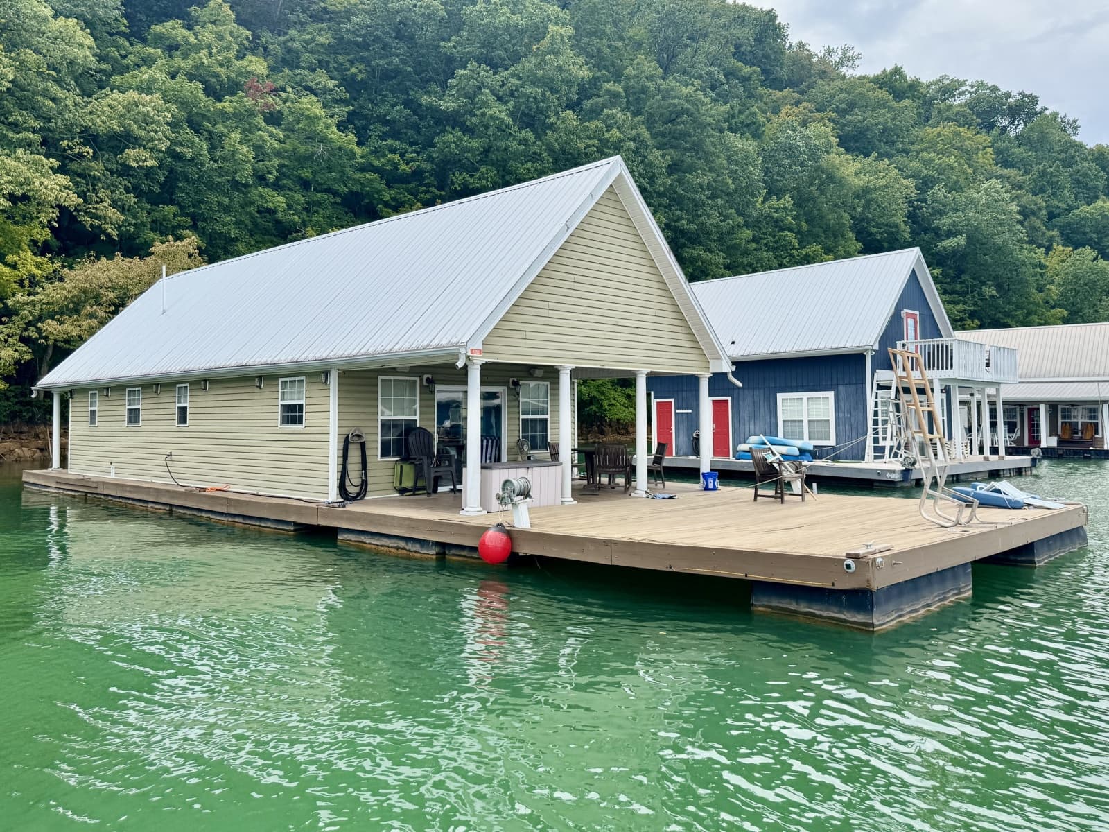 2006 Custom 20 x 43 Floating Cabin - Approx 812sqft - Photo 123