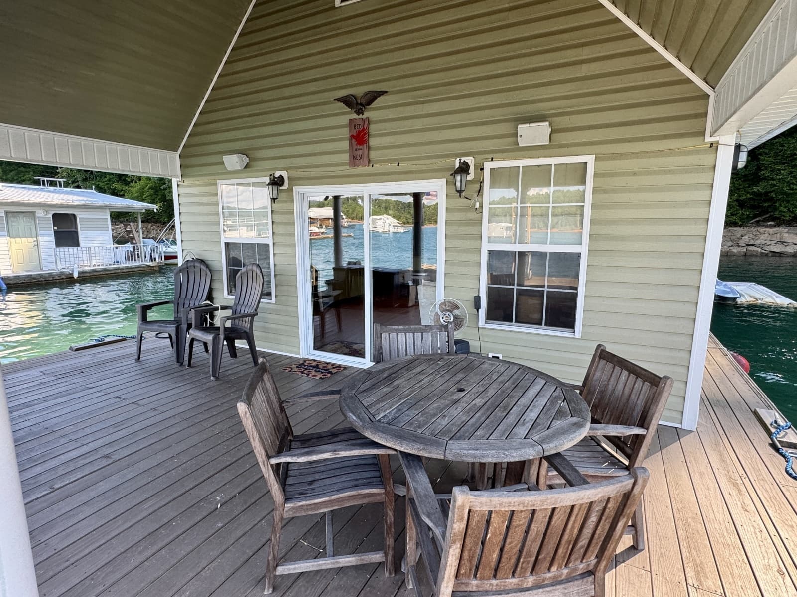2006 Custom 20 x 43 Floating Cabin - Approx 812sqft - Photo 20