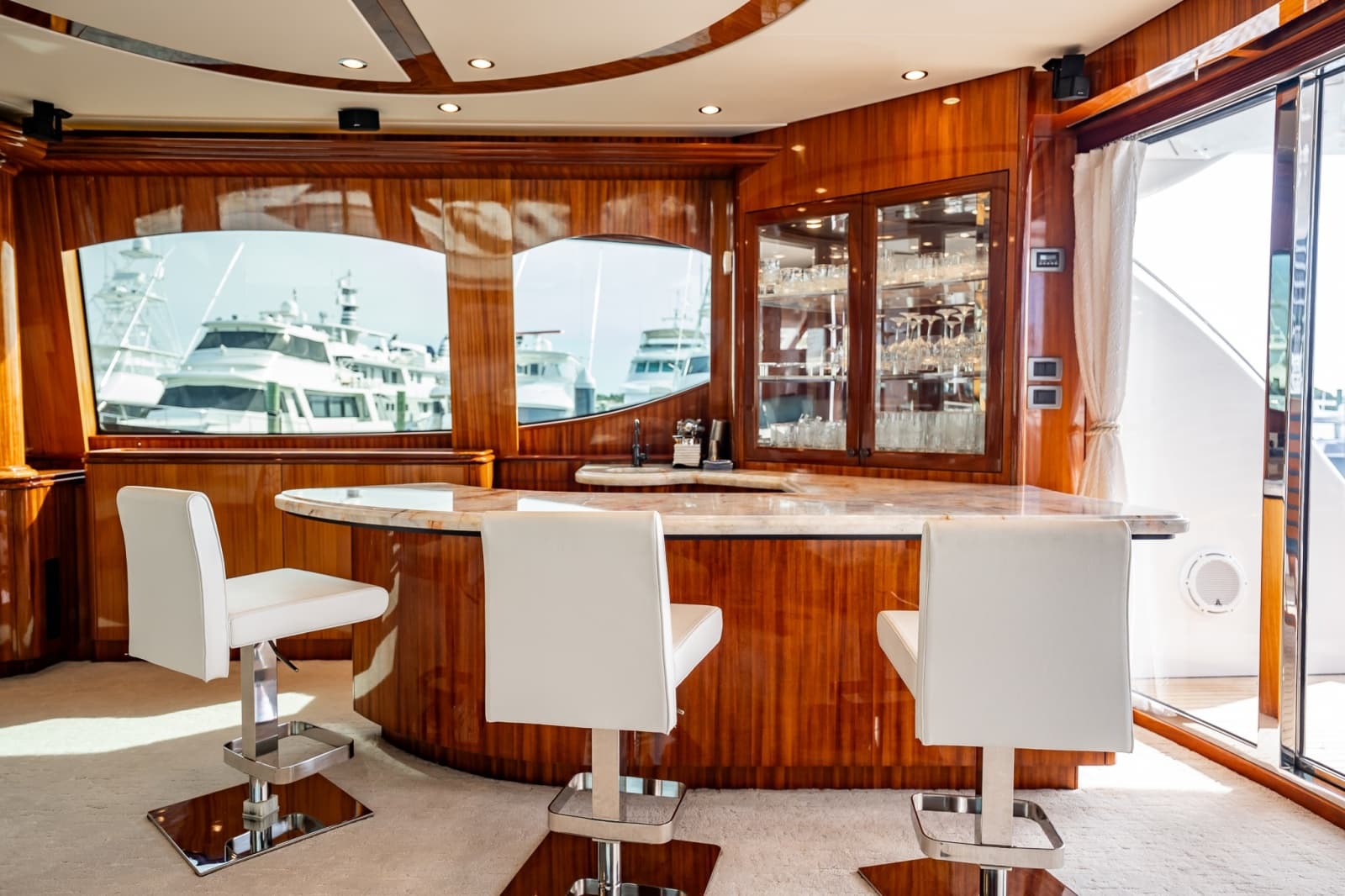 2012 Hatteras  - Photo 44