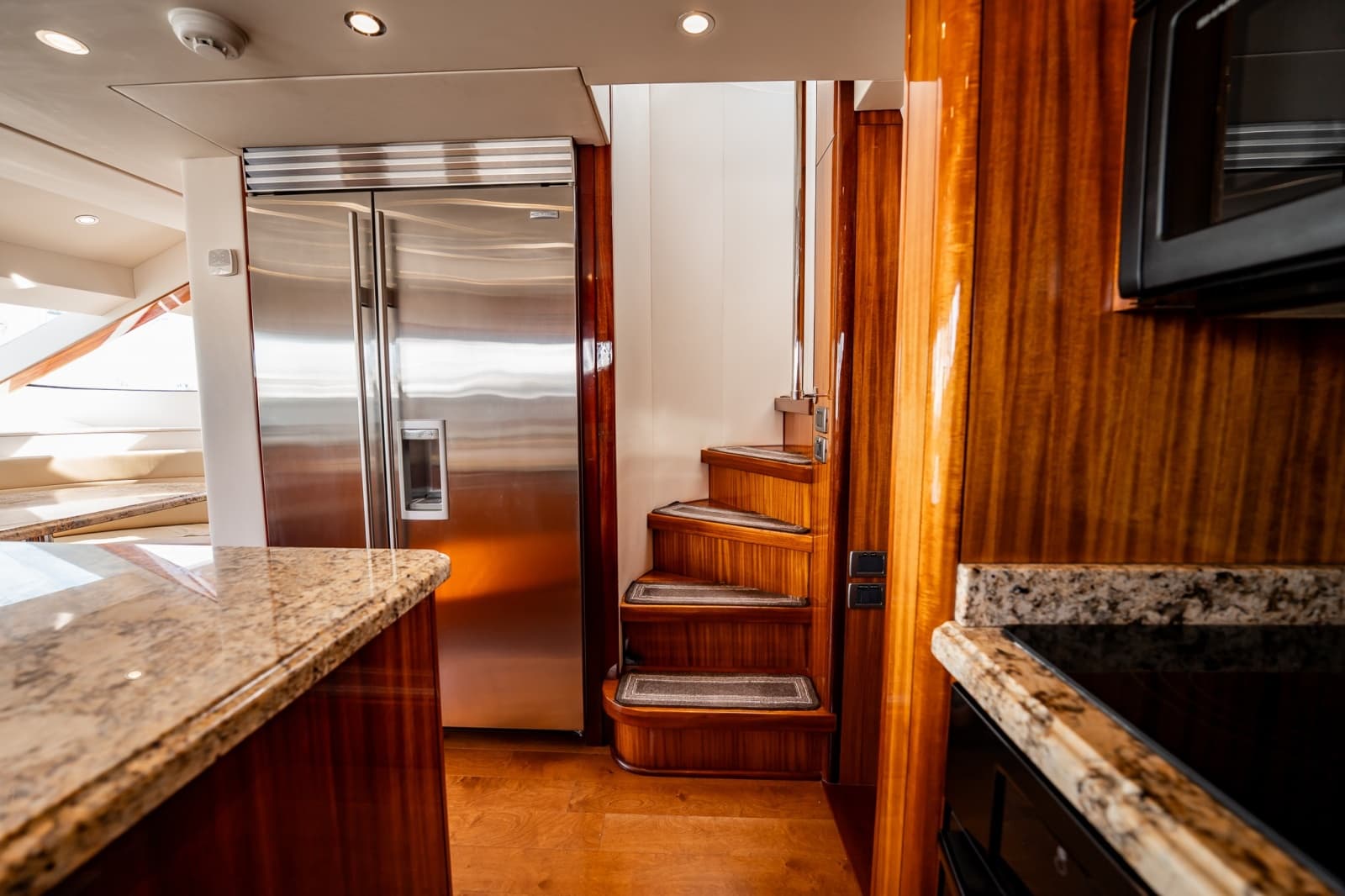 2012 Hatteras  - Photo 51