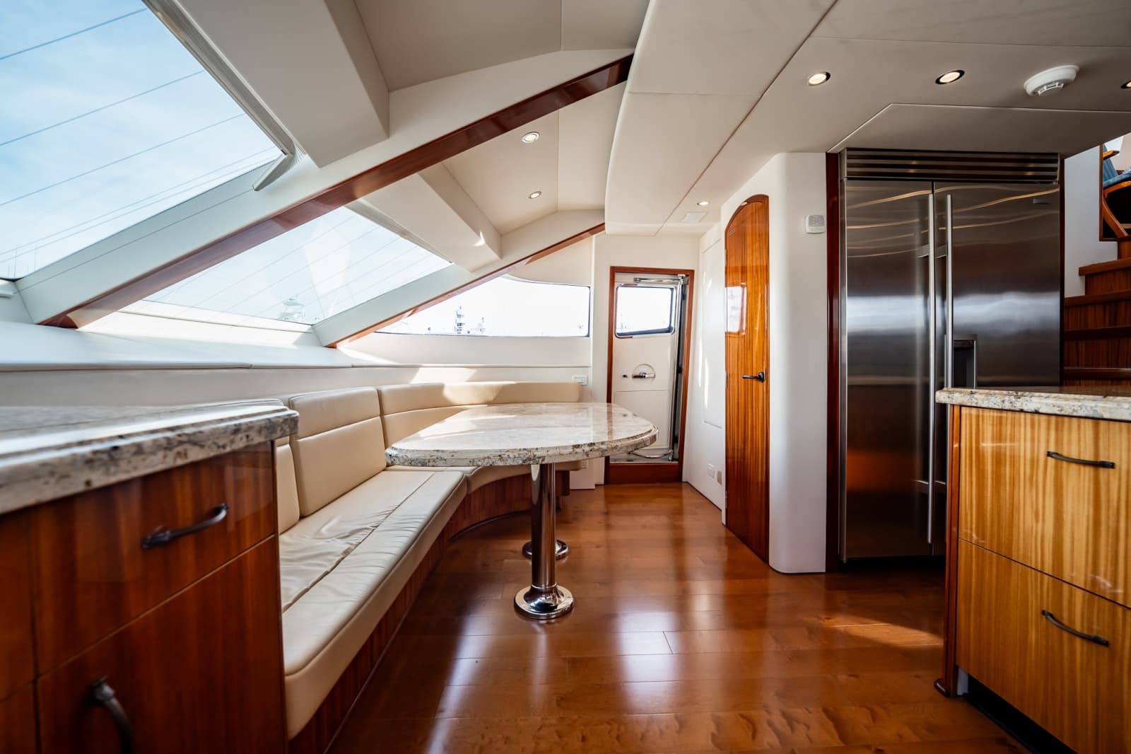 2012 Hatteras  - Photo 48
