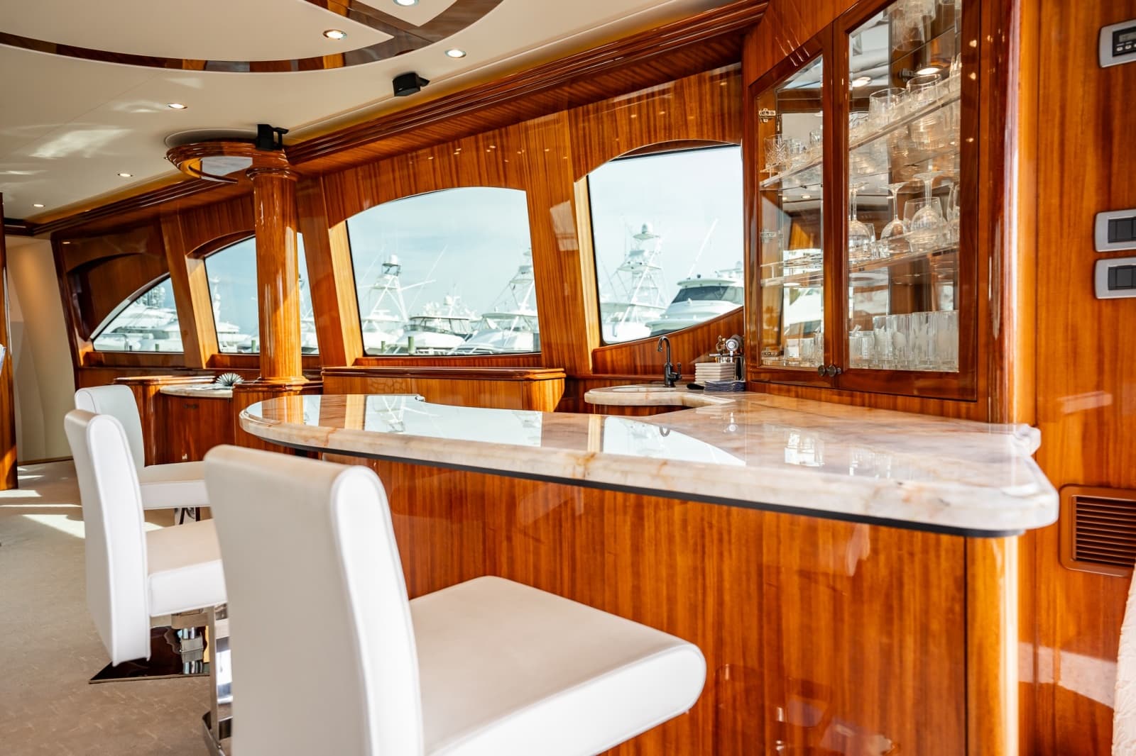 2012 Hatteras  - Photo 24