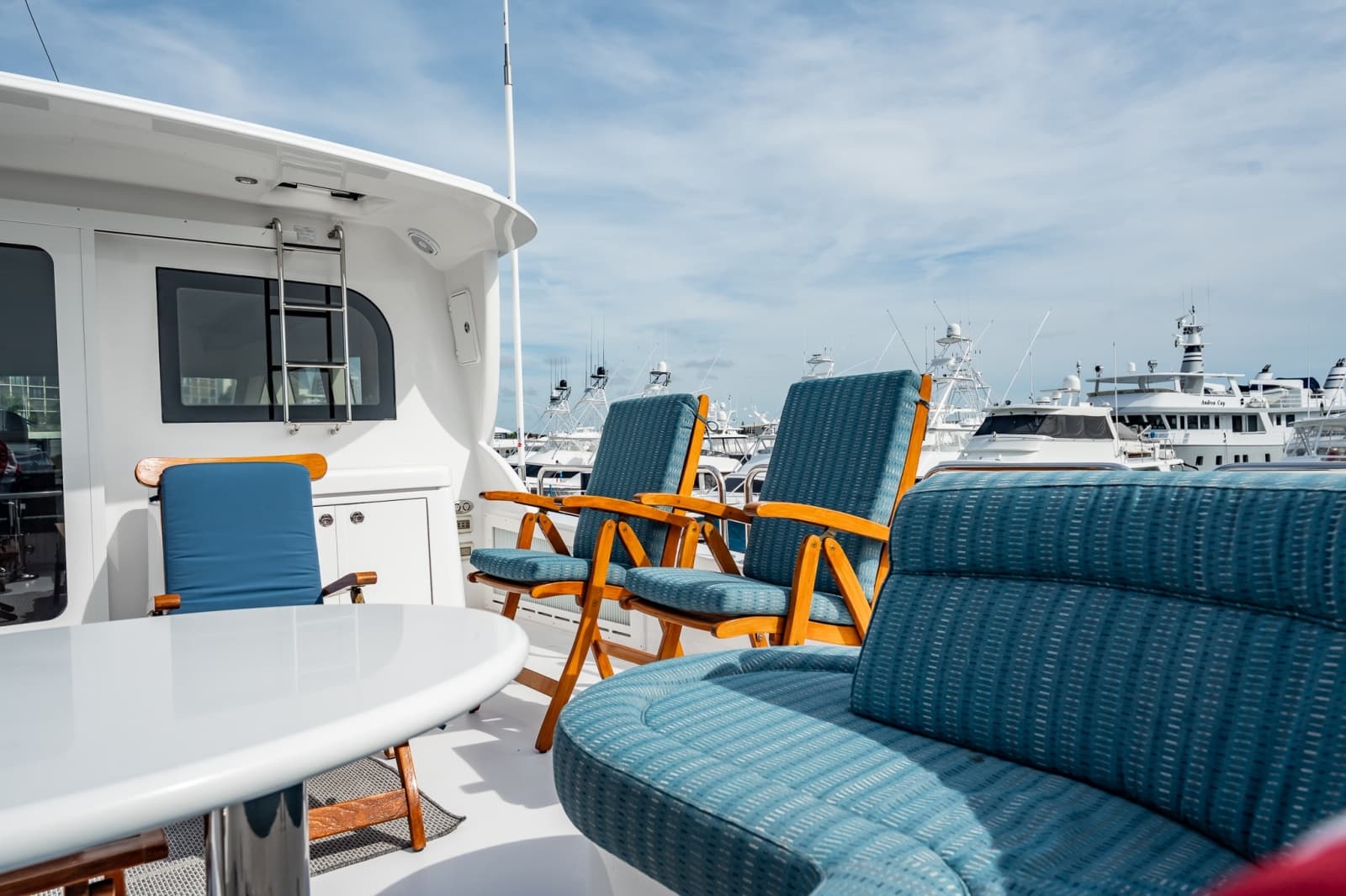 2012 Hatteras  - Photo 170