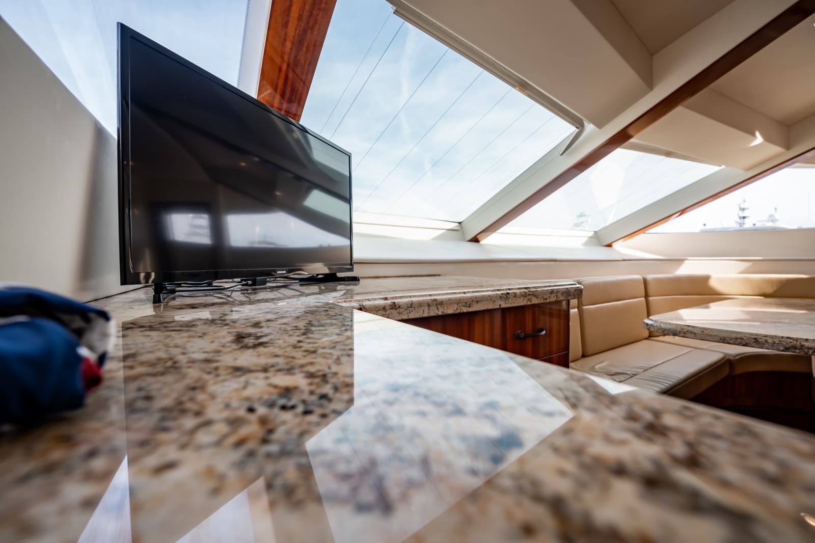 2012 Hatteras  - Photo 50