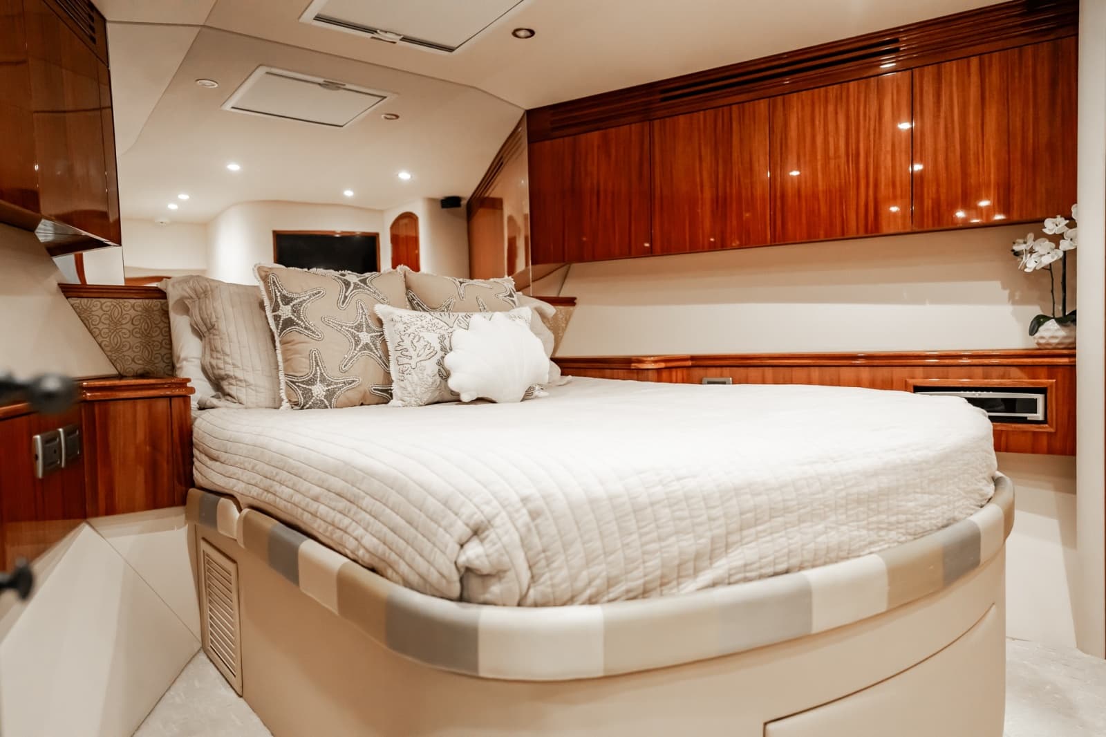 2012 Hatteras  - Photo 91