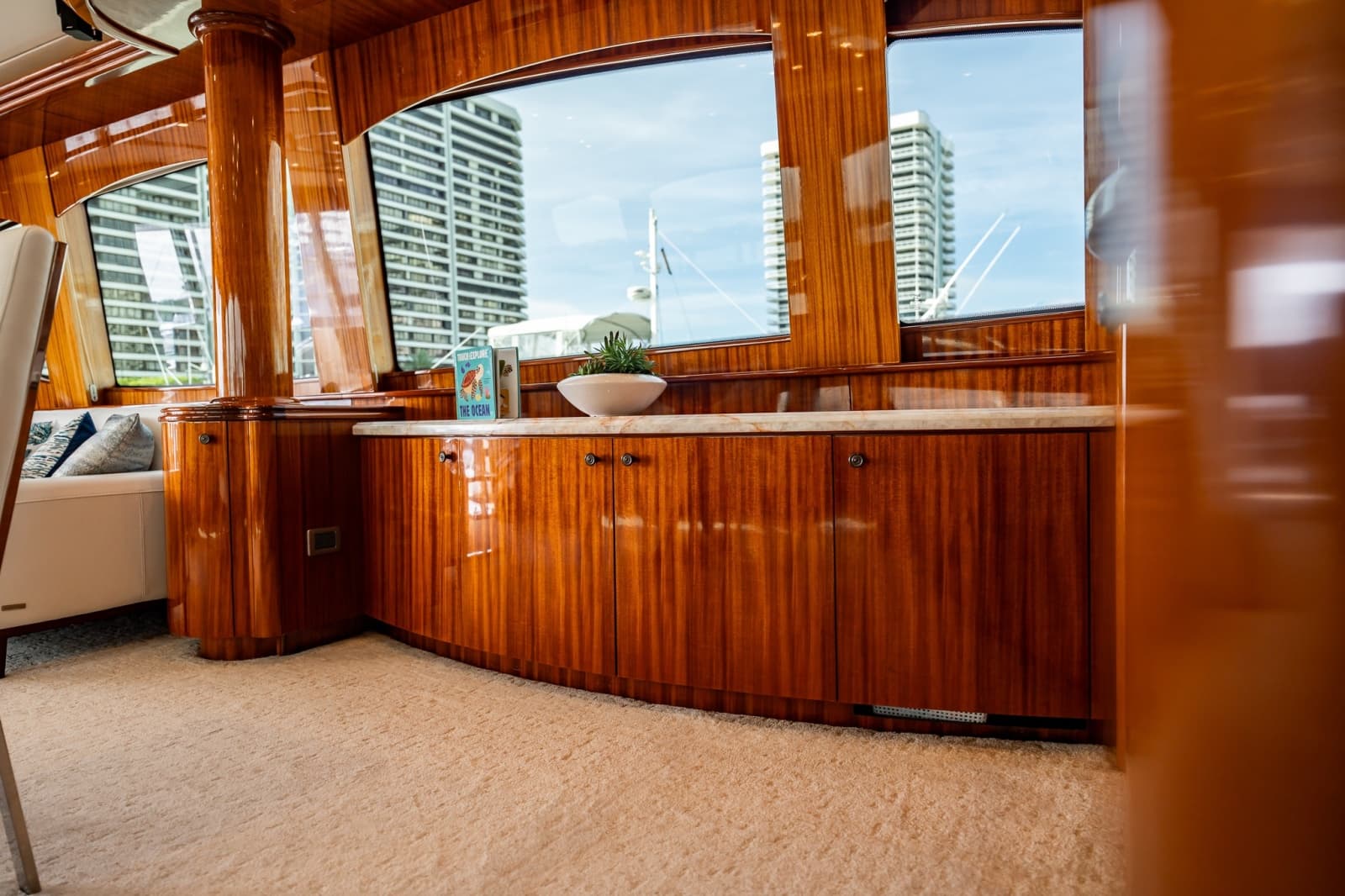 2012 Hatteras  - Photo 22