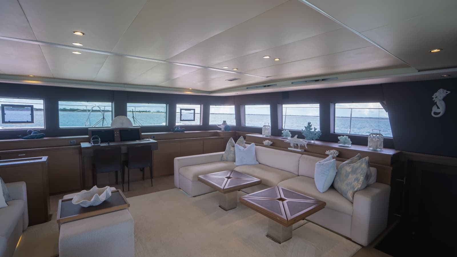 2018 Lagoon 630 Motor Yacht - Photo 6