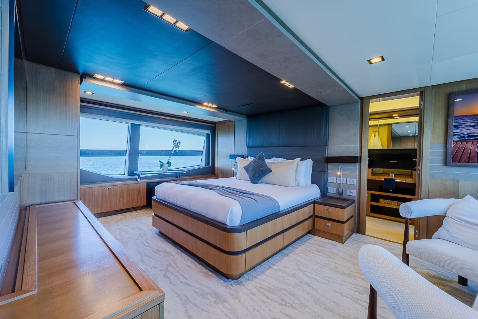 2012 Custom Line Raised Pilothouse - Photo 20