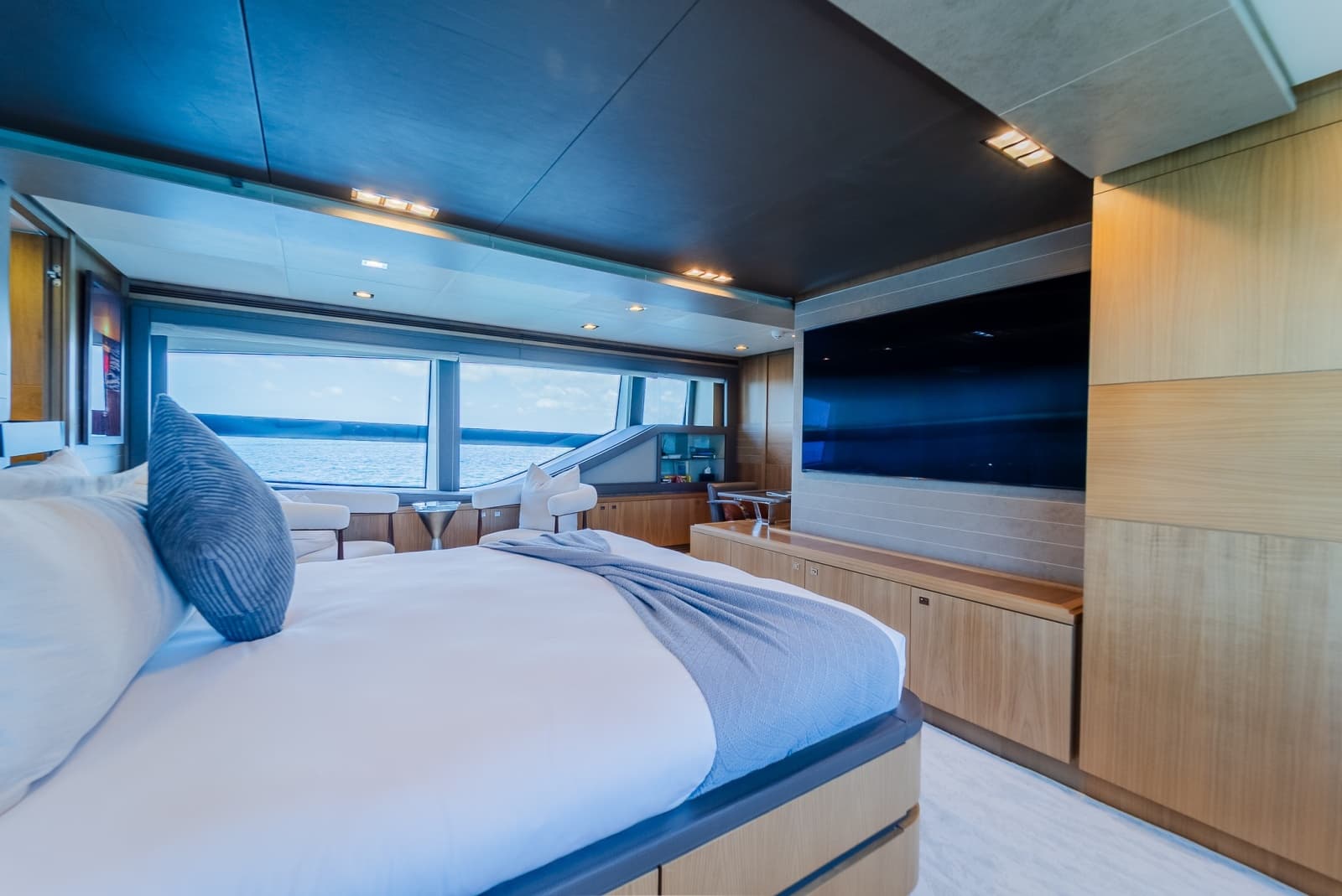 2012 Custom Line Raised Pilothouse - Photo 21