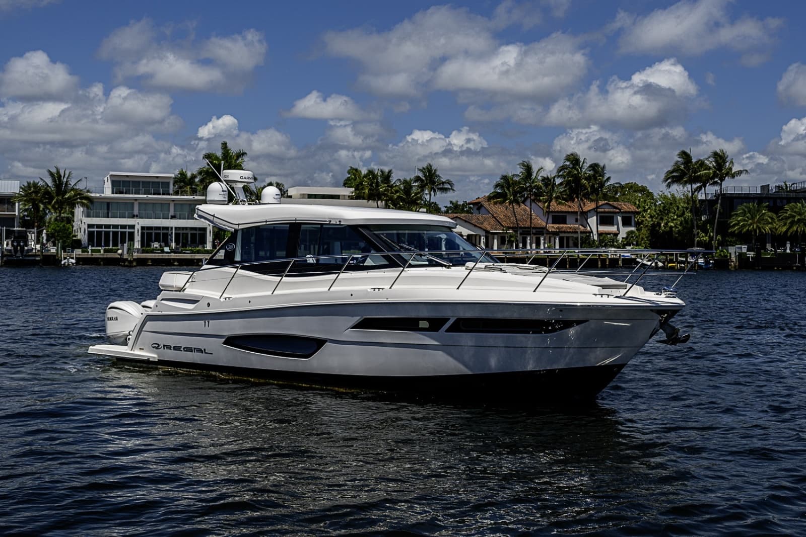 2025 Regal 38 XO - Photo 8