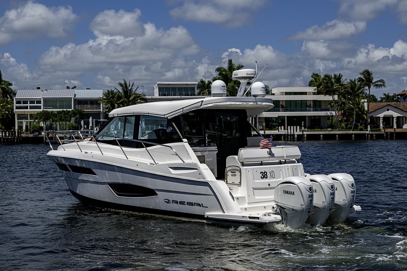 2025 Regal 38 XO - Photo 4