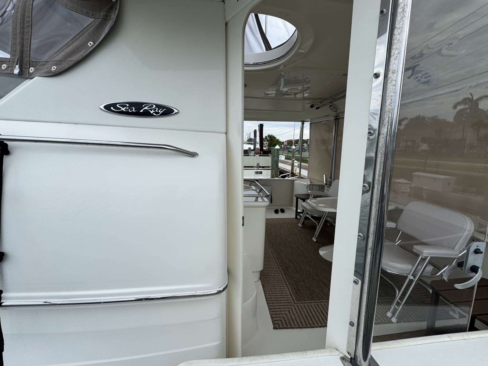 2001 Sea Ray 380 Aft Cabin - Photo 12