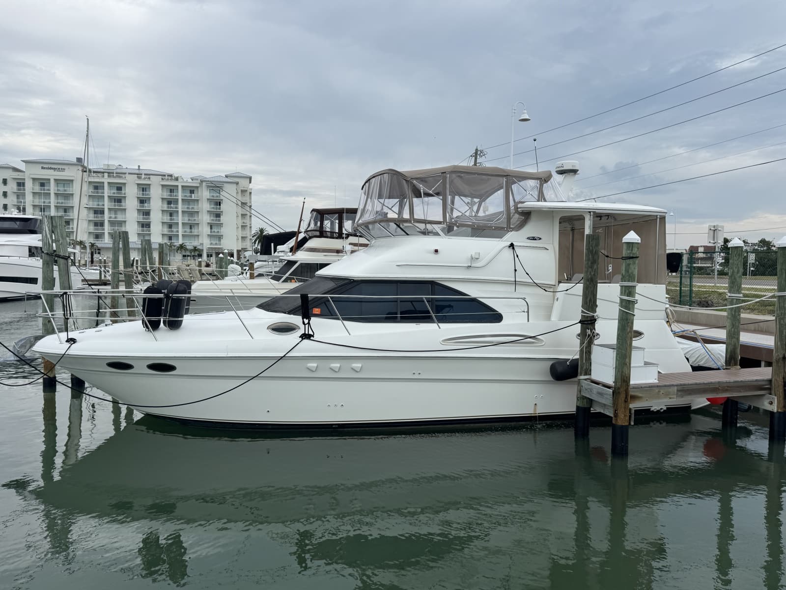 2001 Sea Ray 380 Aft Cabin - Photo 1