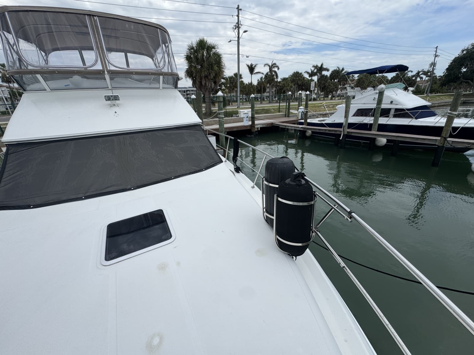 2001 Sea Ray 380 Aft Cabin - Photo 90