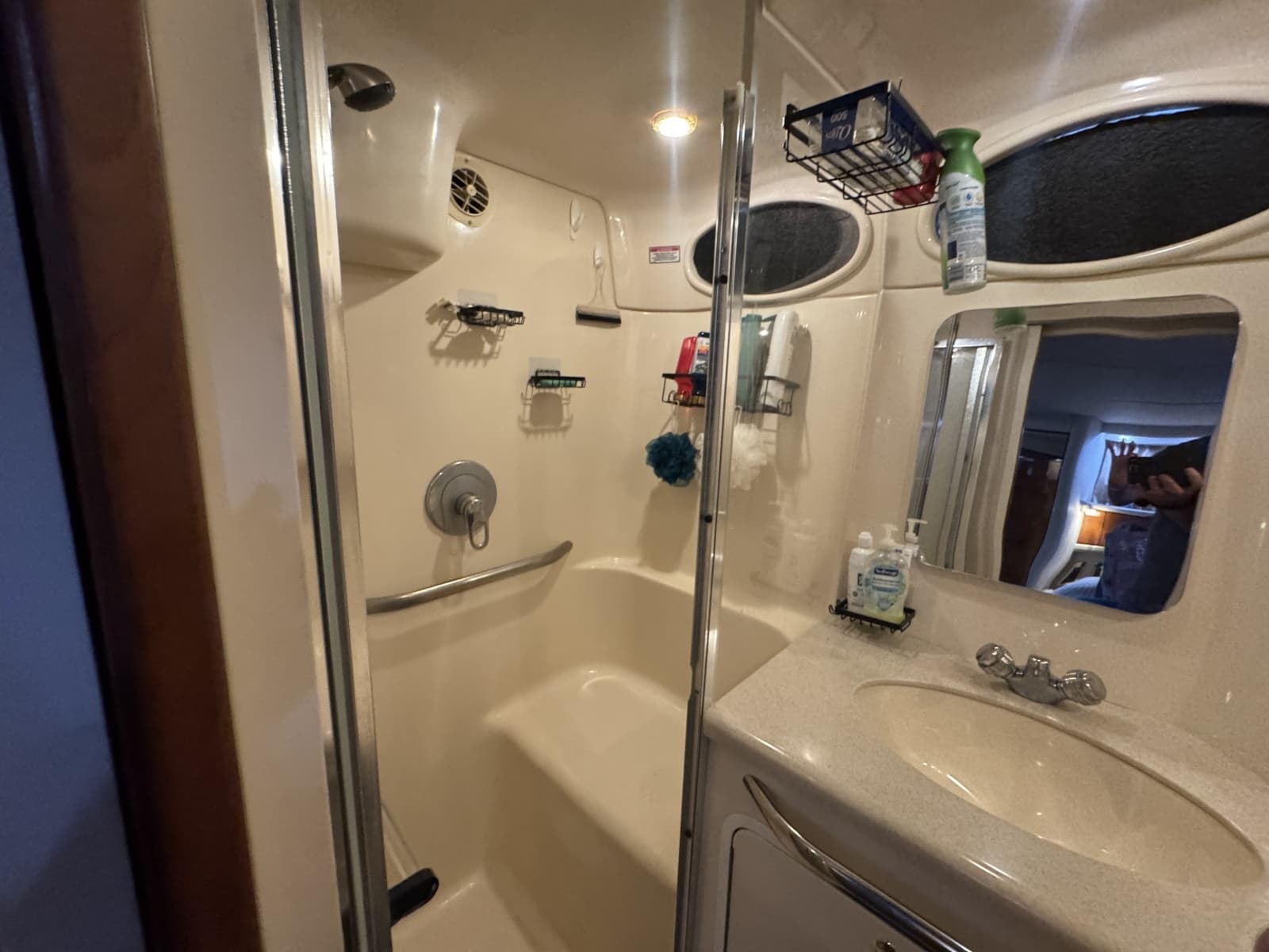 2001 Sea Ray 380 Aft Cabin - Photo 52