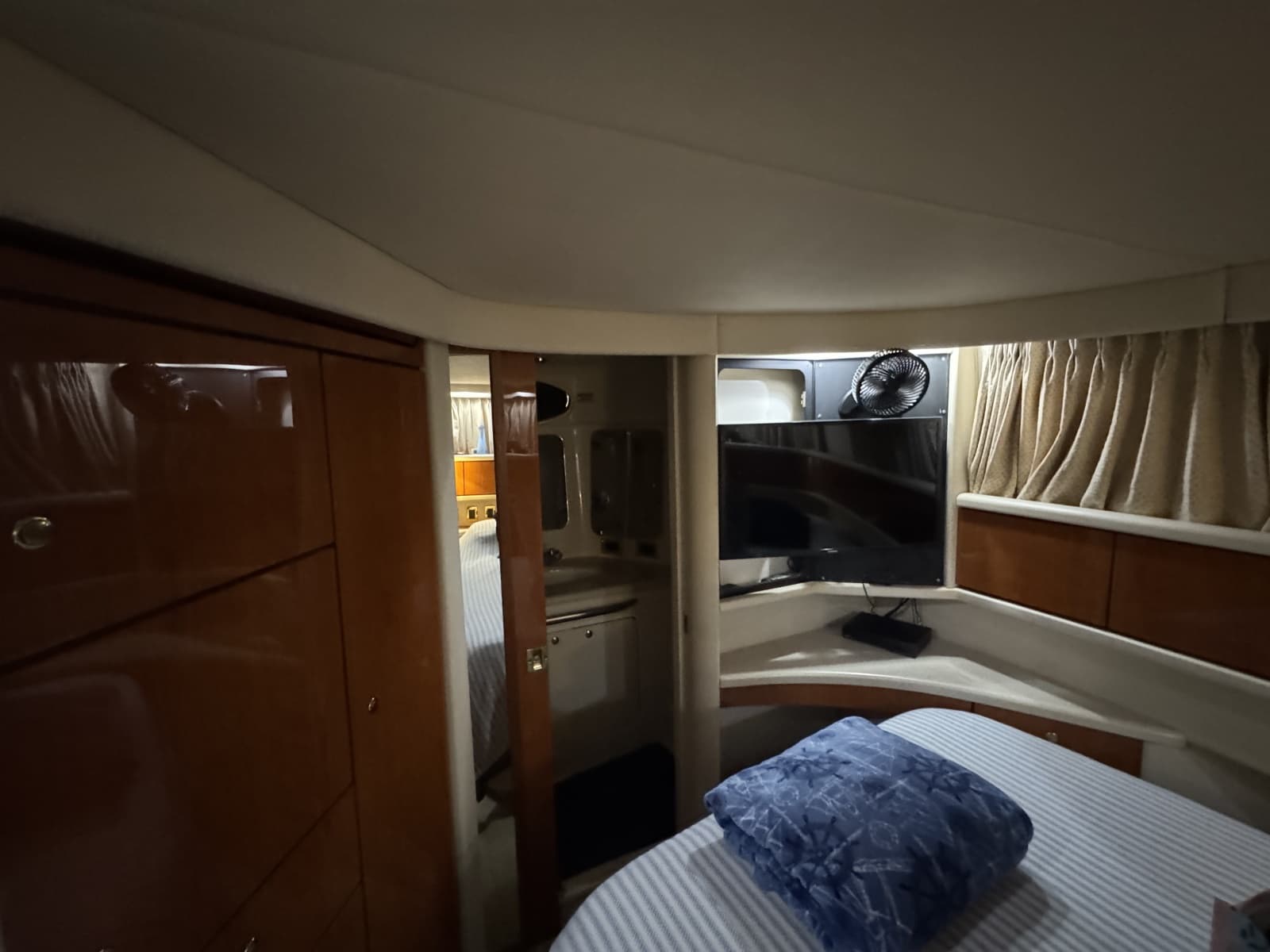 2001 Sea Ray 380 Aft Cabin - Photo 50