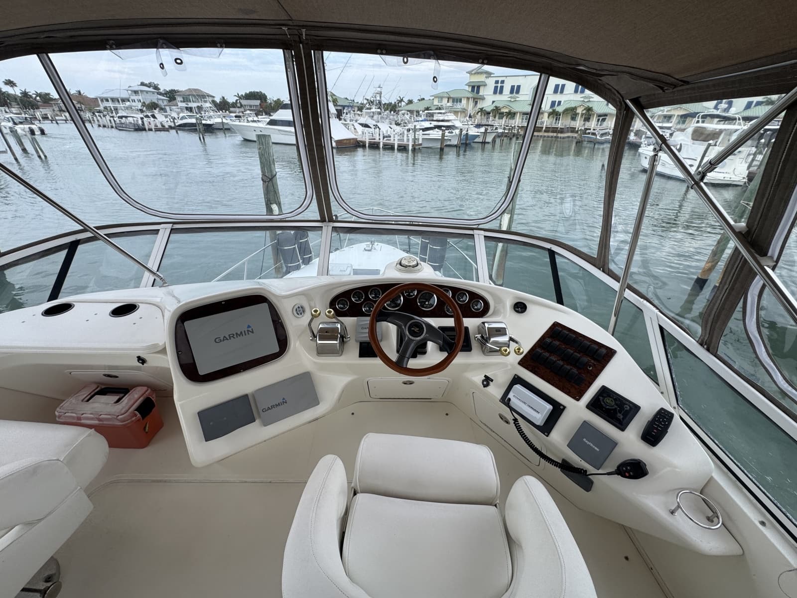 2001 Sea Ray 380 Aft Cabin - Photo 22