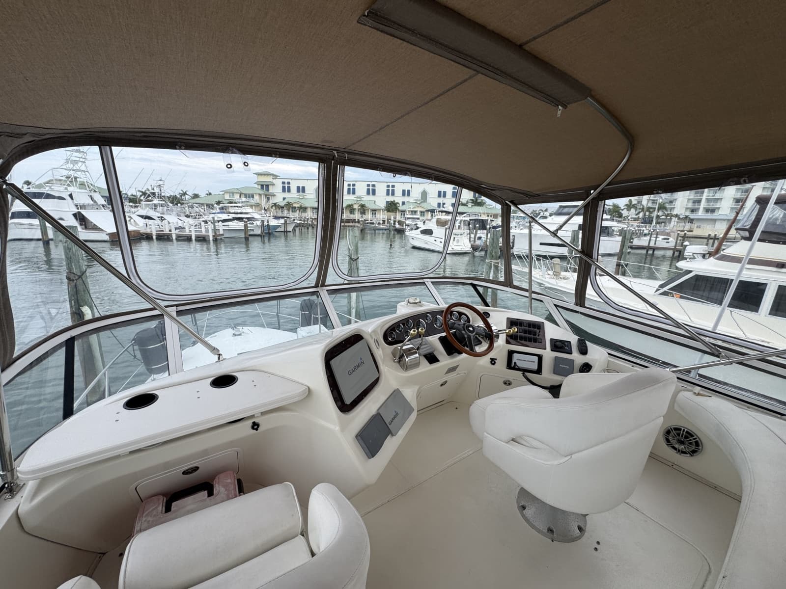 2001 Sea Ray 380 Aft Cabin - Photo 21