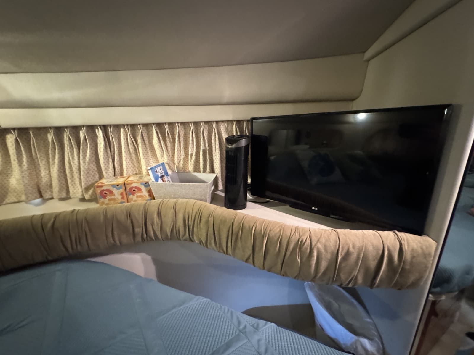2001 Sea Ray 380 Aft Cabin - Photo 71