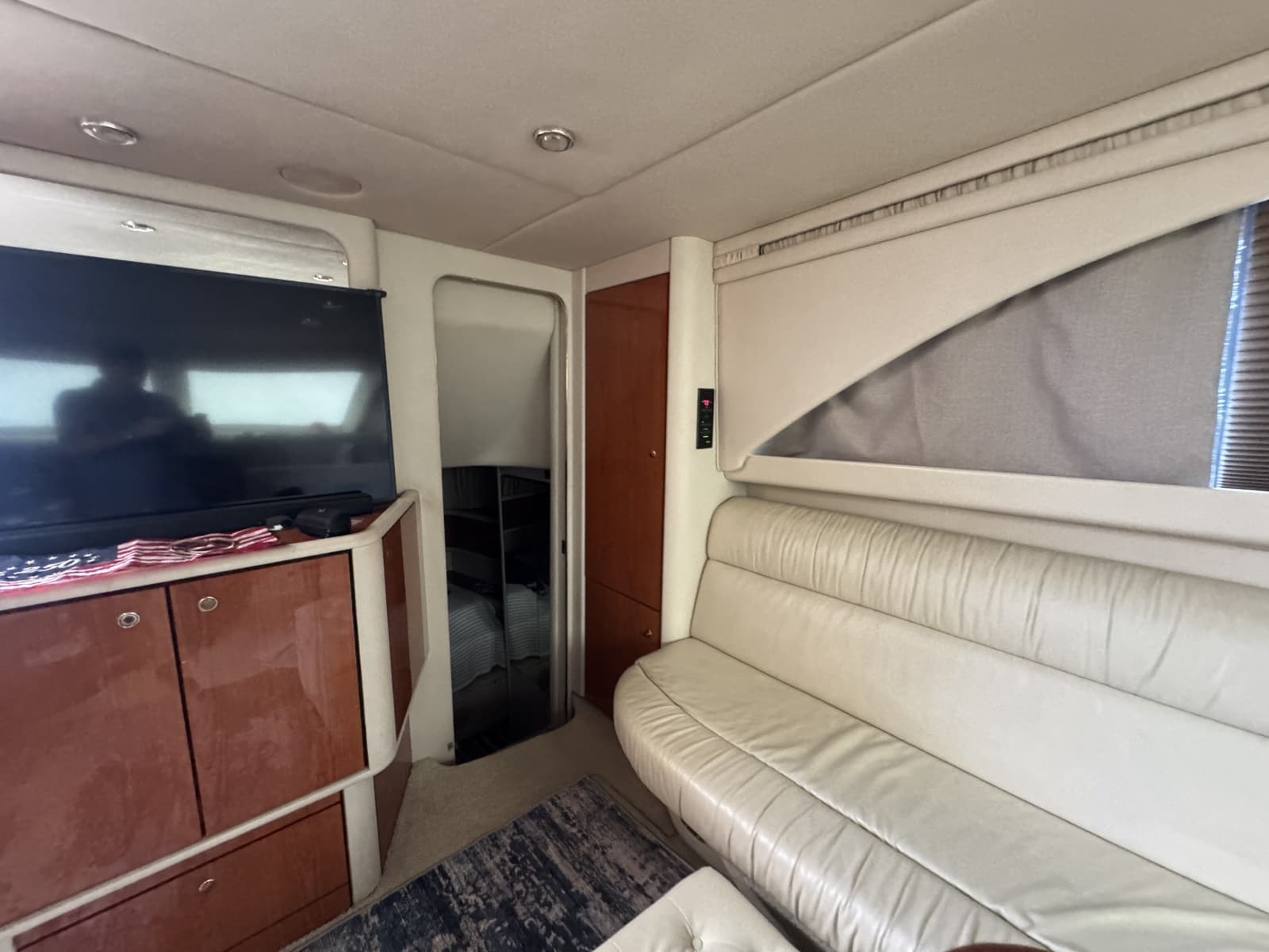 2001 Sea Ray 380 Aft Cabin - Photo 47