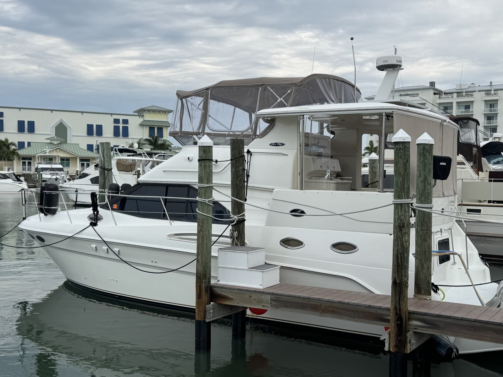 2001 Sea Ray 380 Aft Cabin - Photo 5