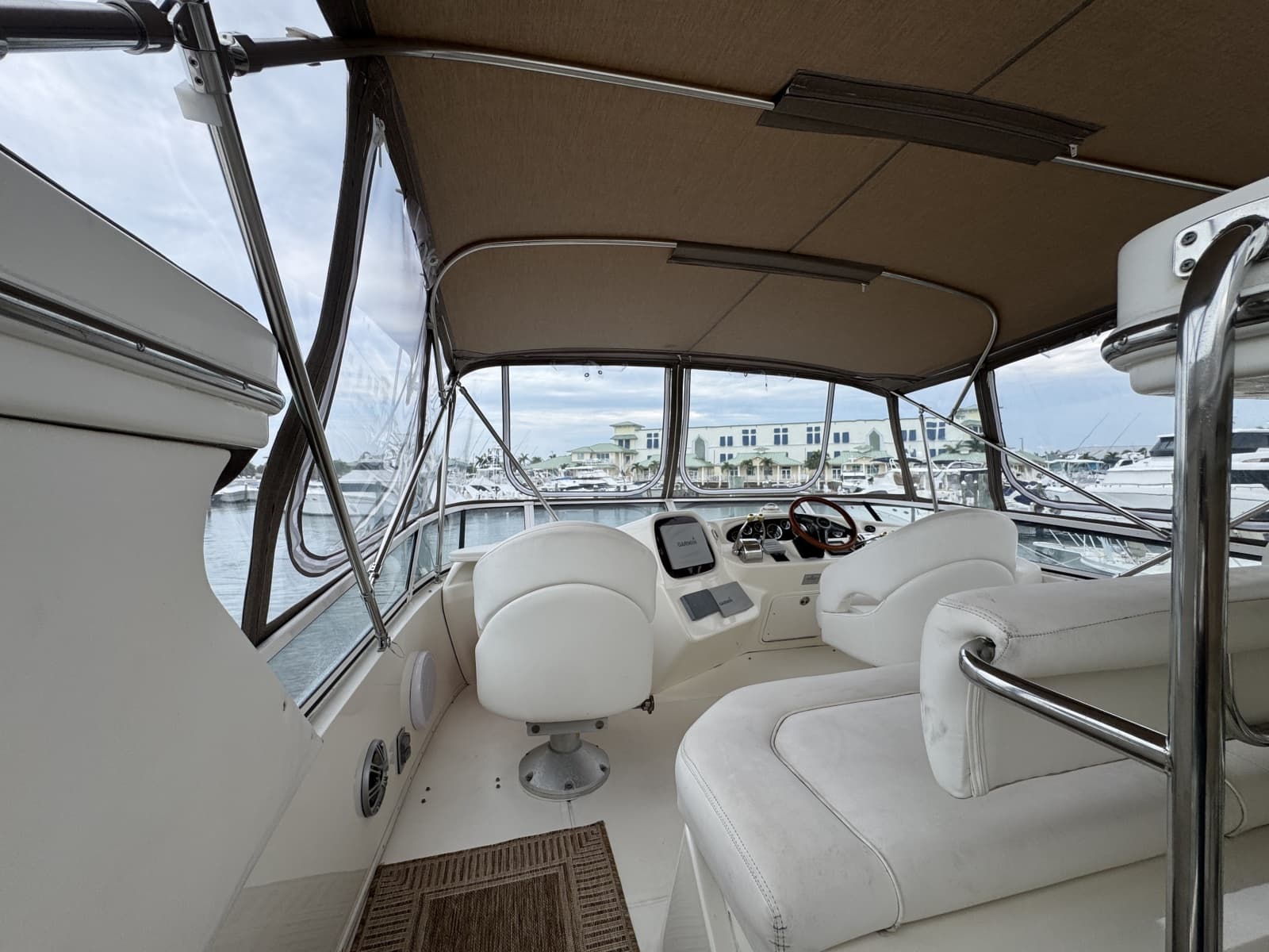 2001 Sea Ray 380 Aft Cabin - Photo 19