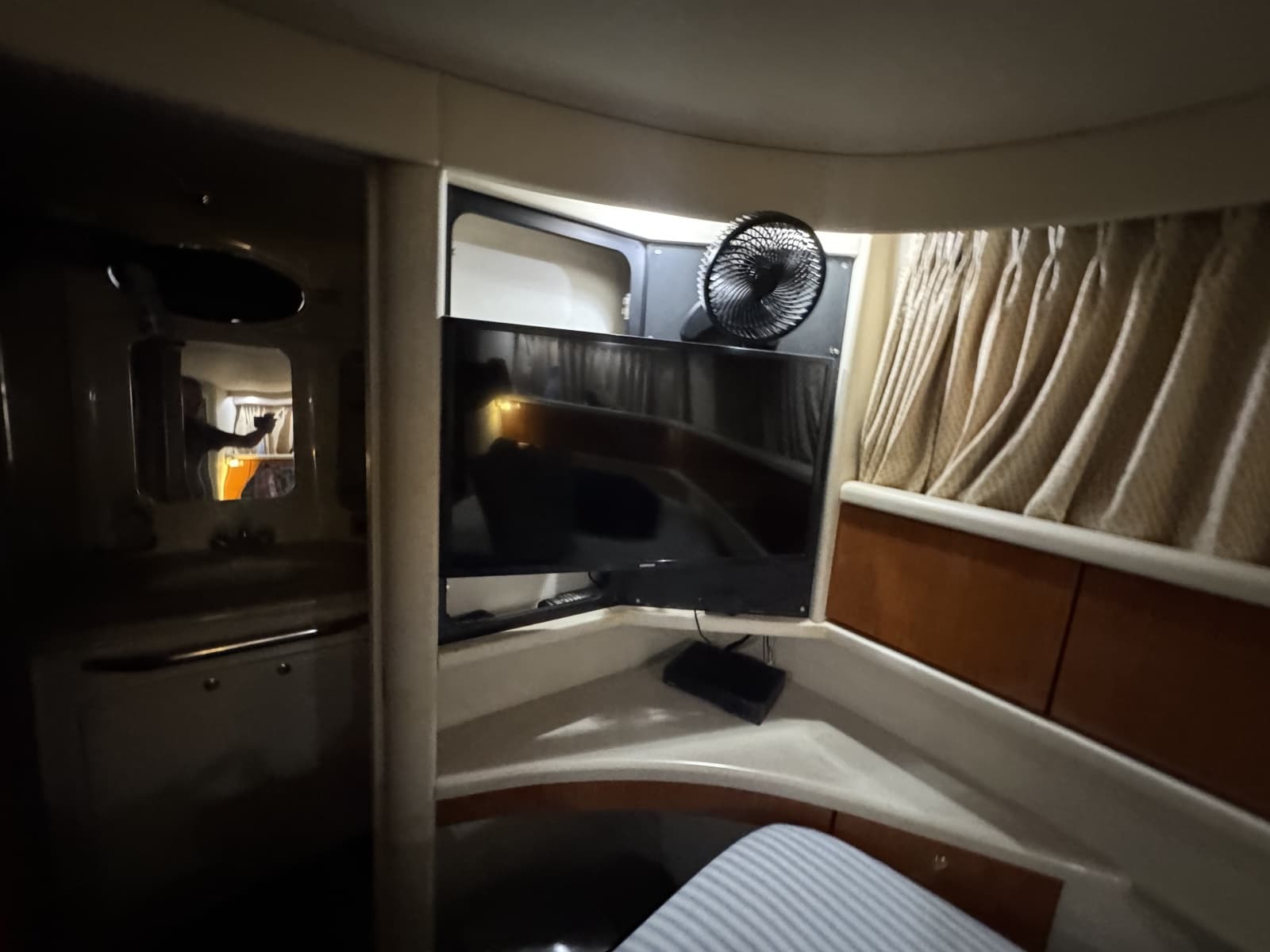 2001 Sea Ray 380 Aft Cabin - Photo 59