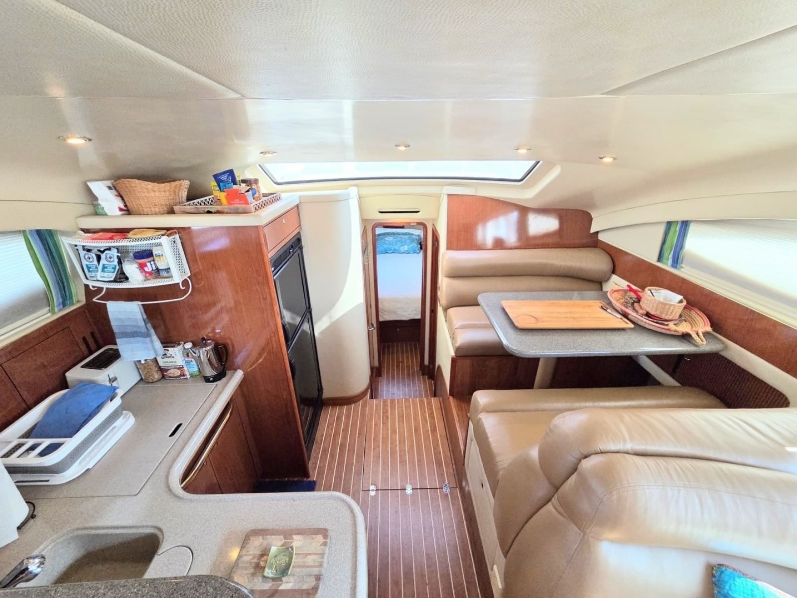 2002 Sea Ray 480 Motor Yacht - Photo 10