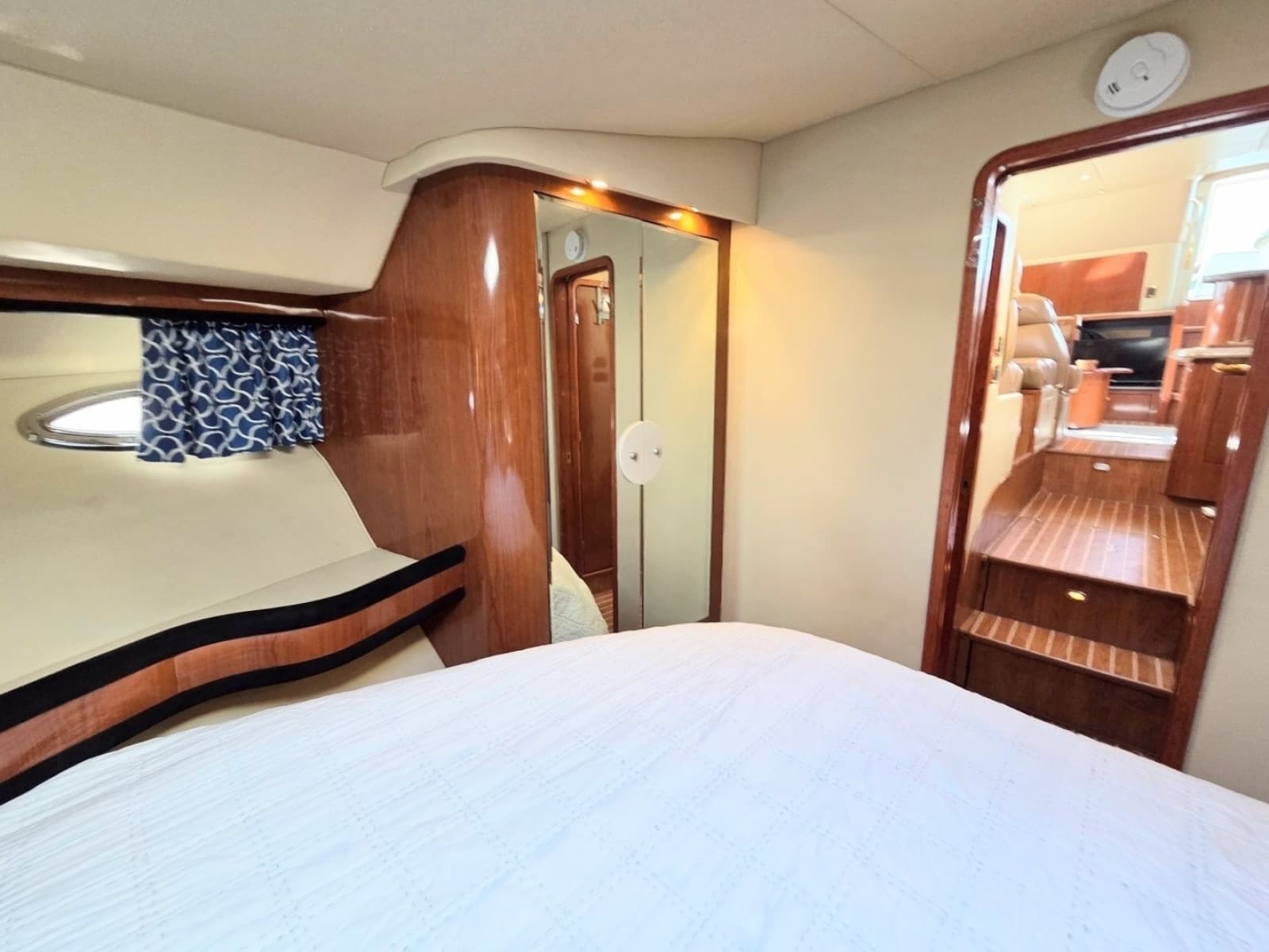2002 Sea Ray 480 Motor Yacht - Photo 20