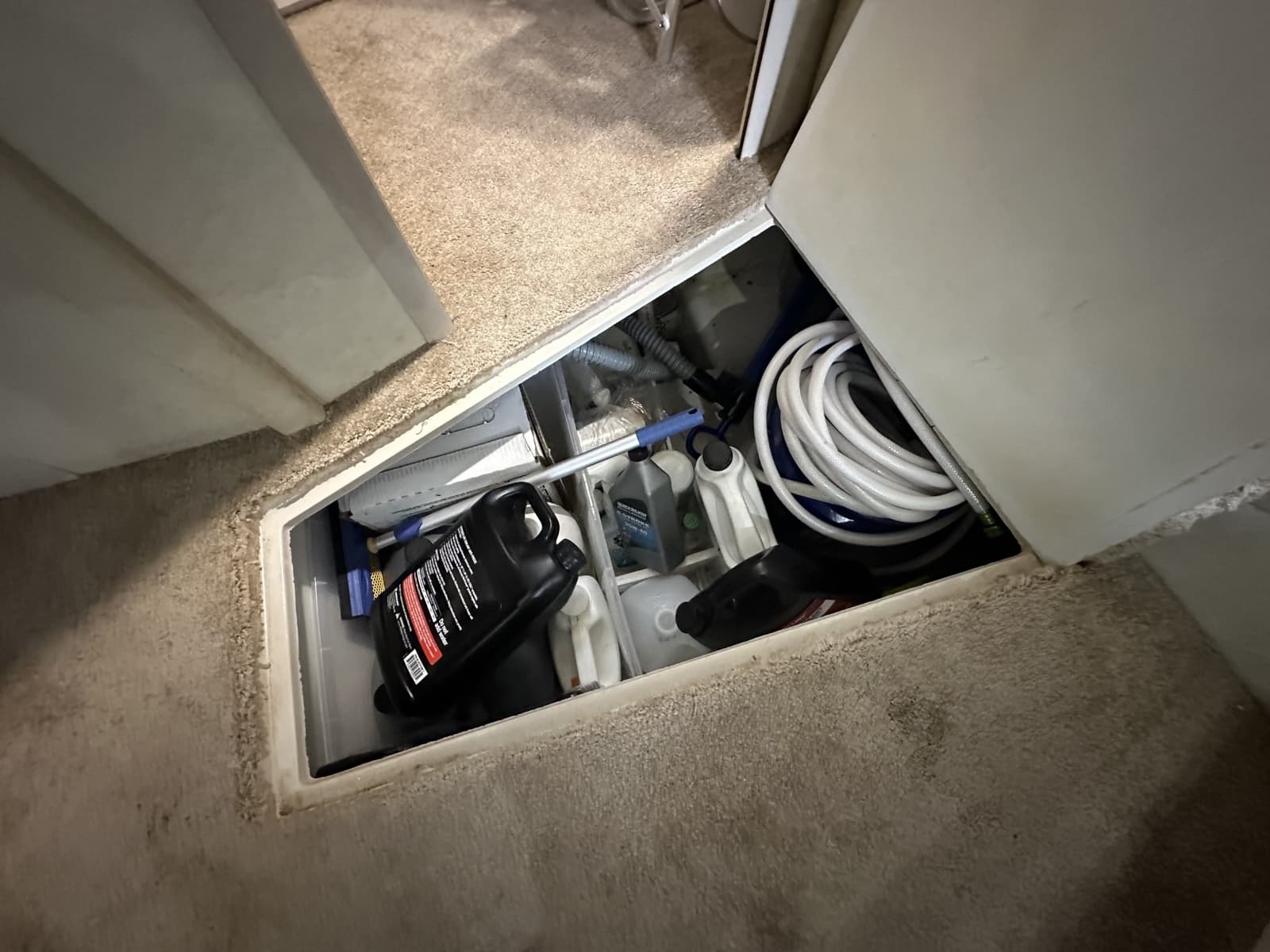 1998 Cruisers Yachts 3650 Aft Cabin - Photo 38
