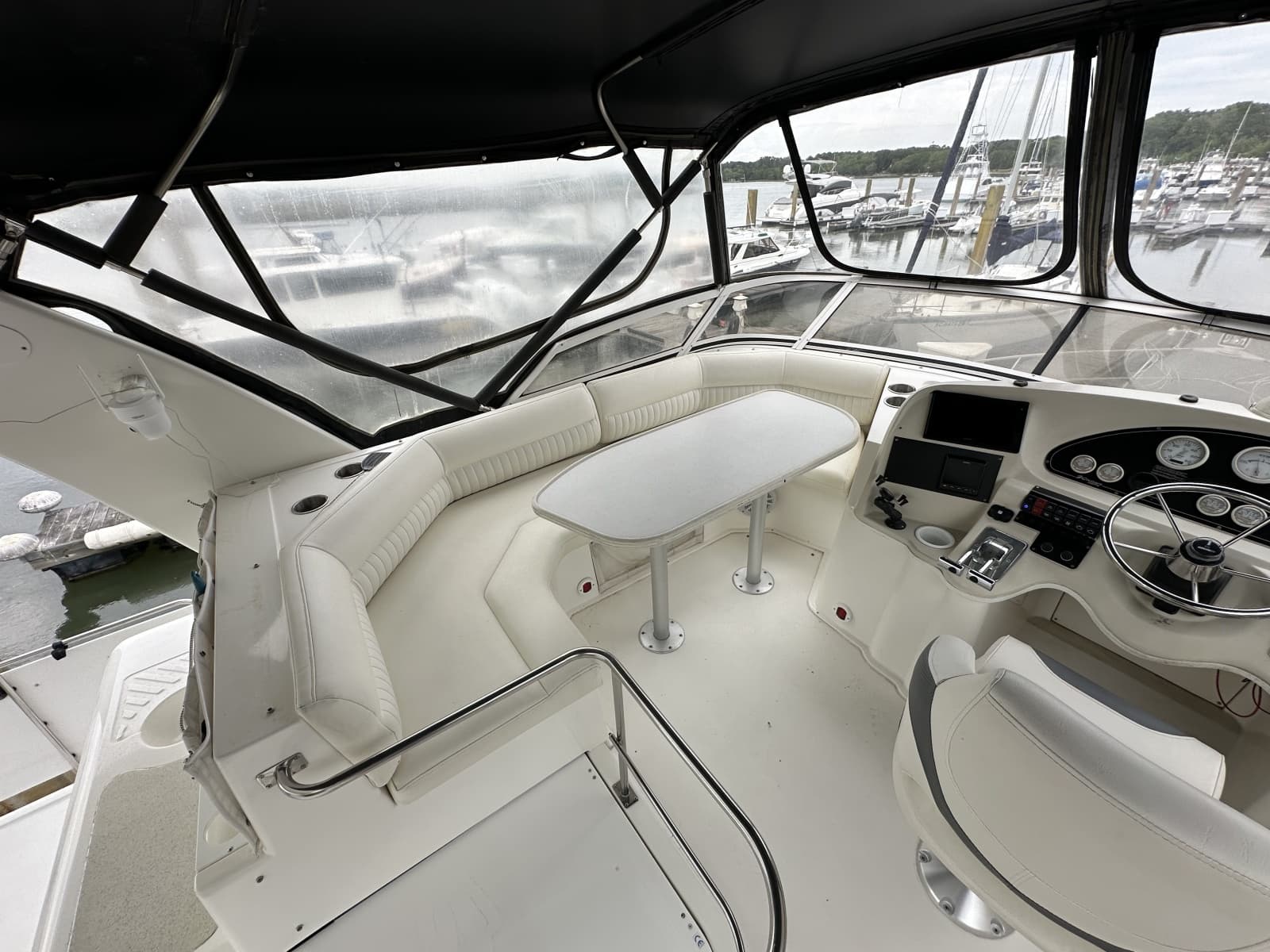 1998 Cruisers Yachts 3650 Aft Cabin - Photo 25