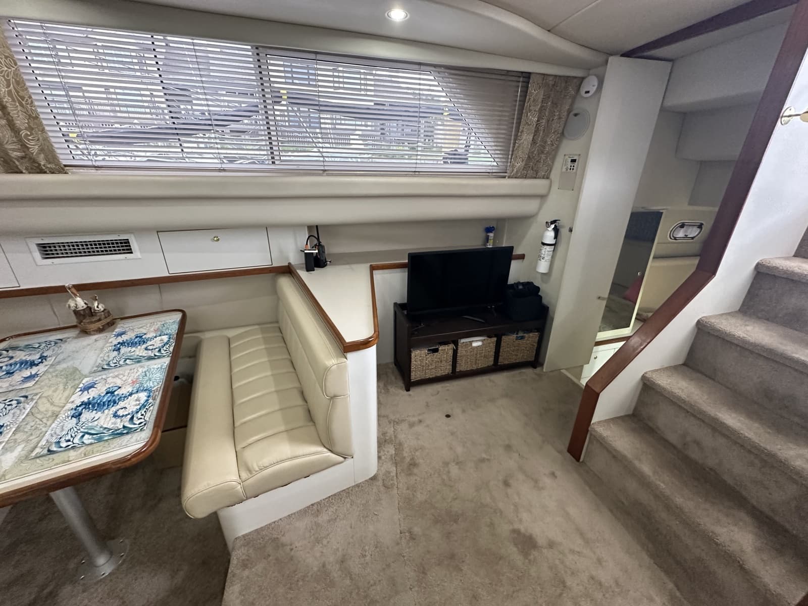 1998 Cruisers Yachts 3650 Aft Cabin - Photo 43