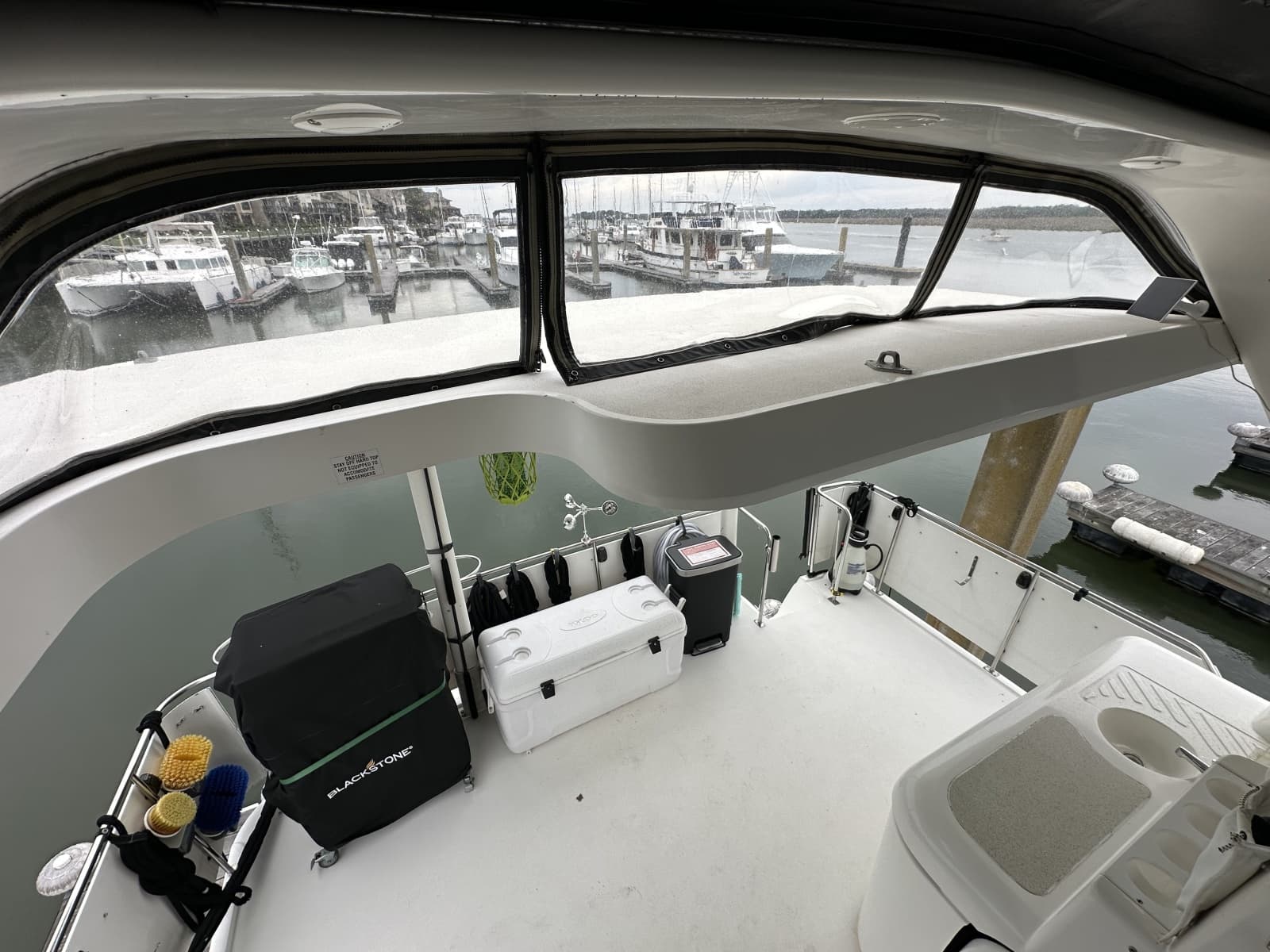 1998 Cruisers Yachts 3650 Aft Cabin - Photo 17