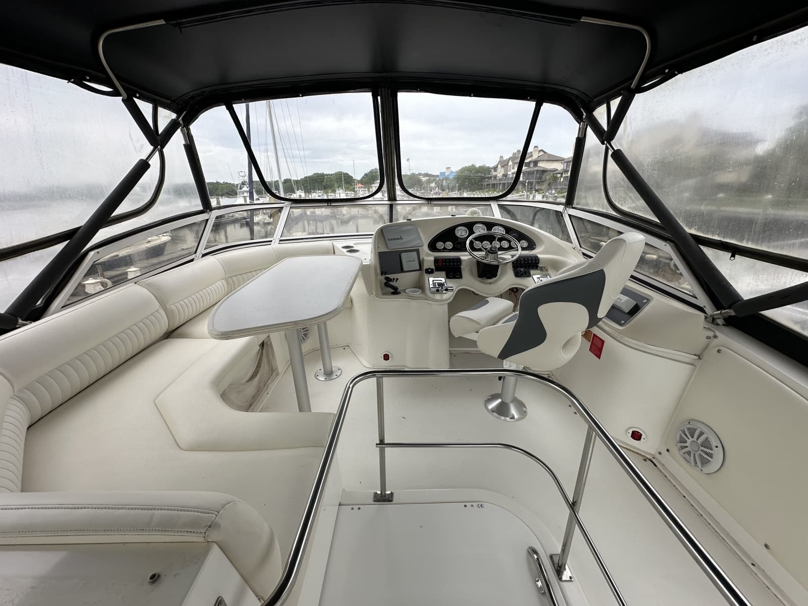 1998 Cruisers Yachts 3650 Aft Cabin - Photo 19