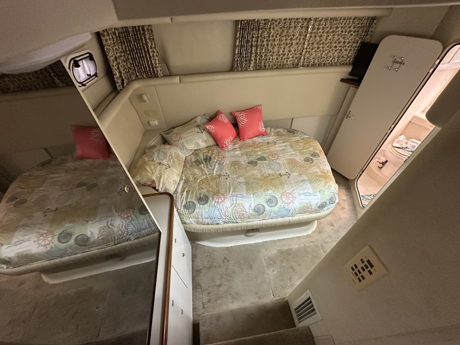 1998 Cruisers Yachts 3650 Aft Cabin - Photo 51