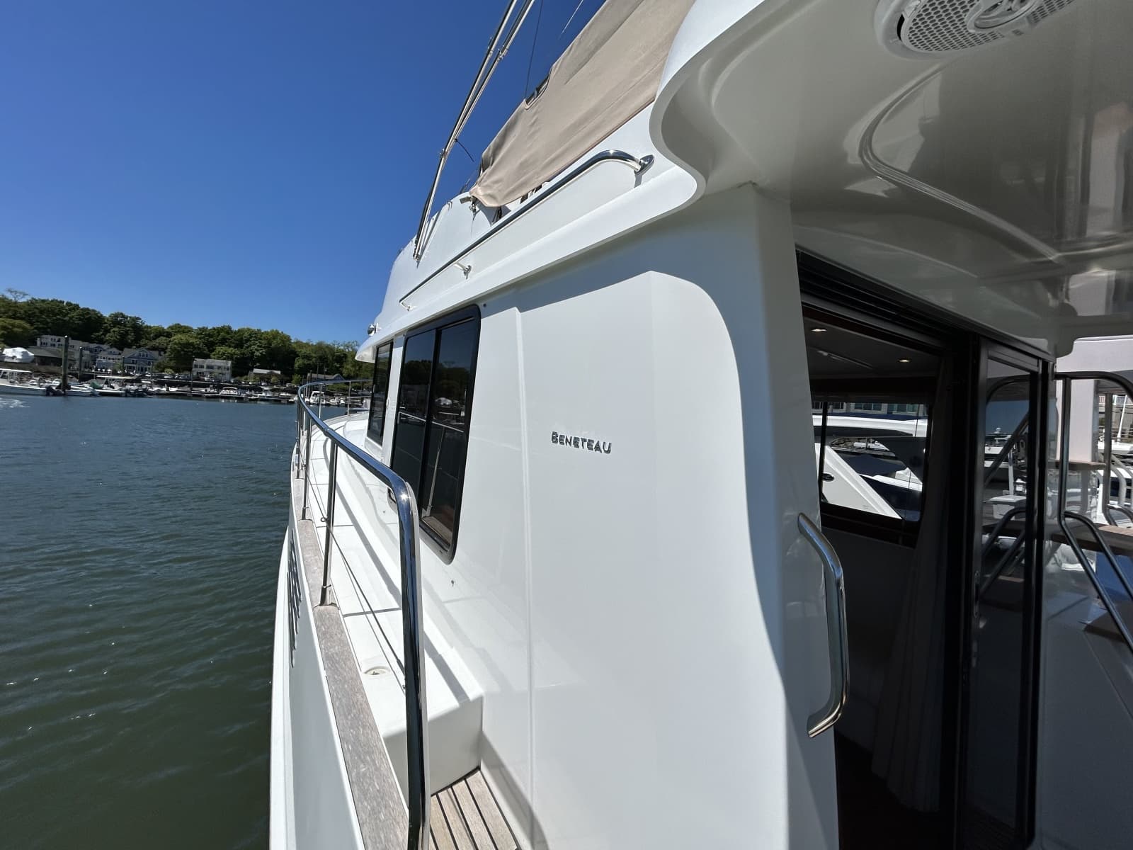 2018 Beneteau 44 Swift Trawler - Photo 28