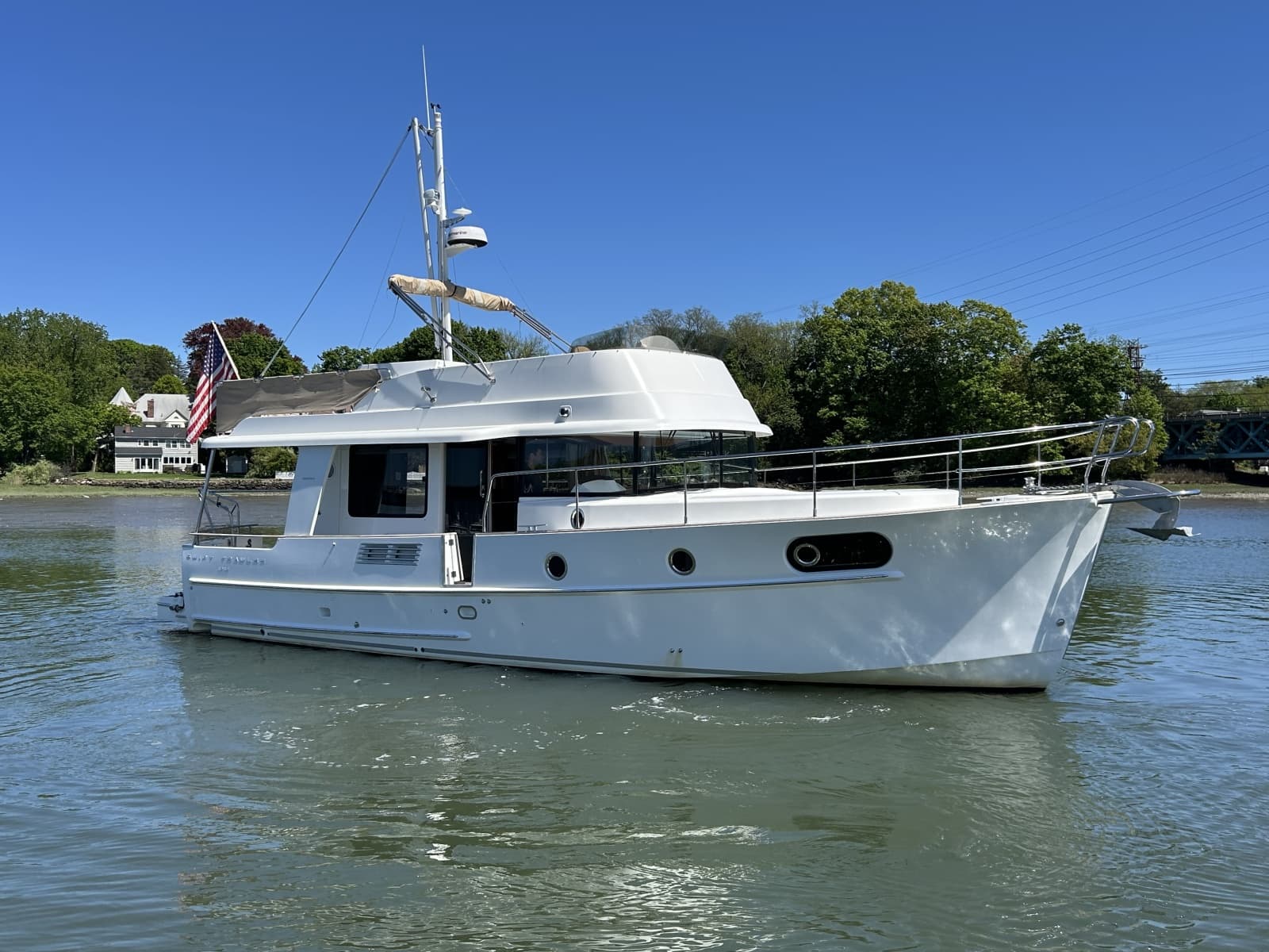 2018 Beneteau 44 Swift Trawler - Photo 2