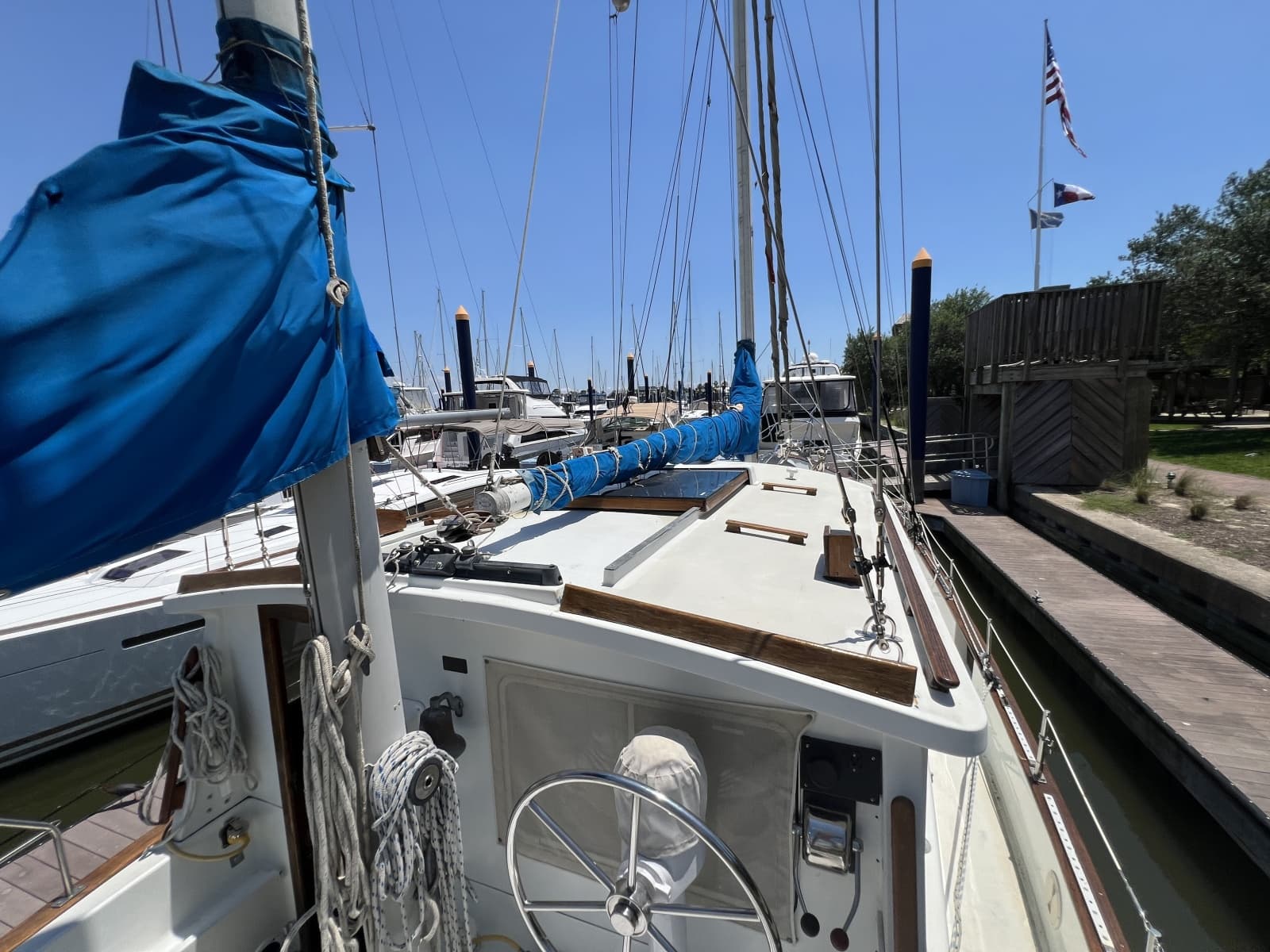 1977 Fisher 46 - Photo 28