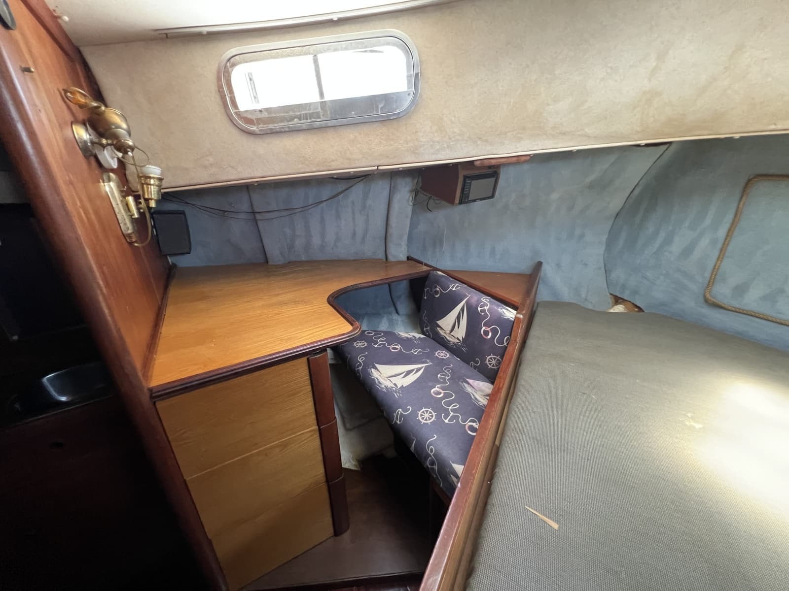 1977 Fisher 46 - Photo 16