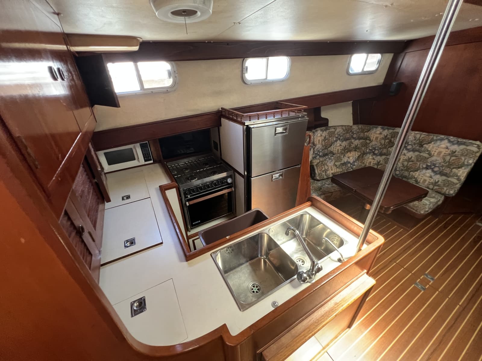 1977 Fisher 46 - Photo 11