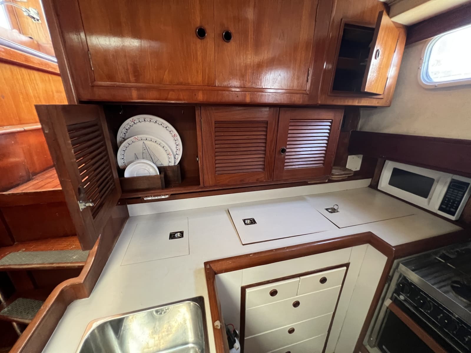 1977 Fisher 46 - Photo 20