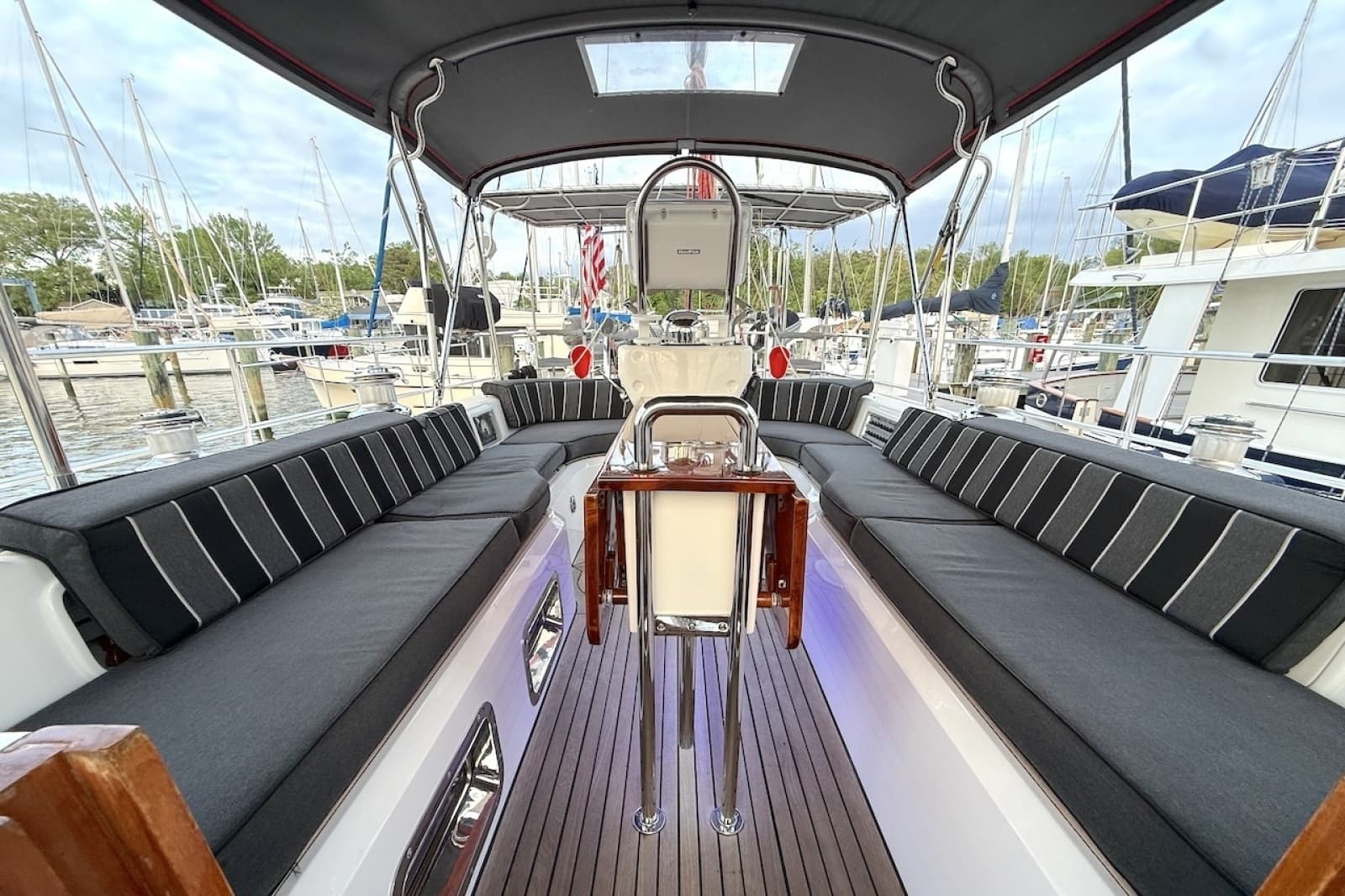 2014 Hylas 56 - Photo 15