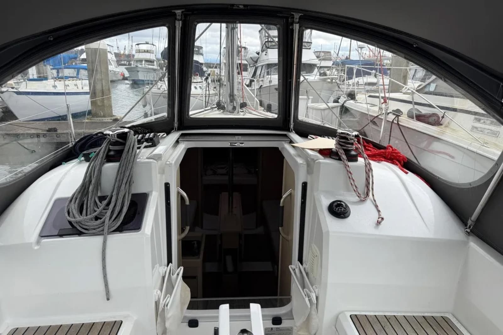 2023 Beneteau Oceanis 30.1 - Photo 11