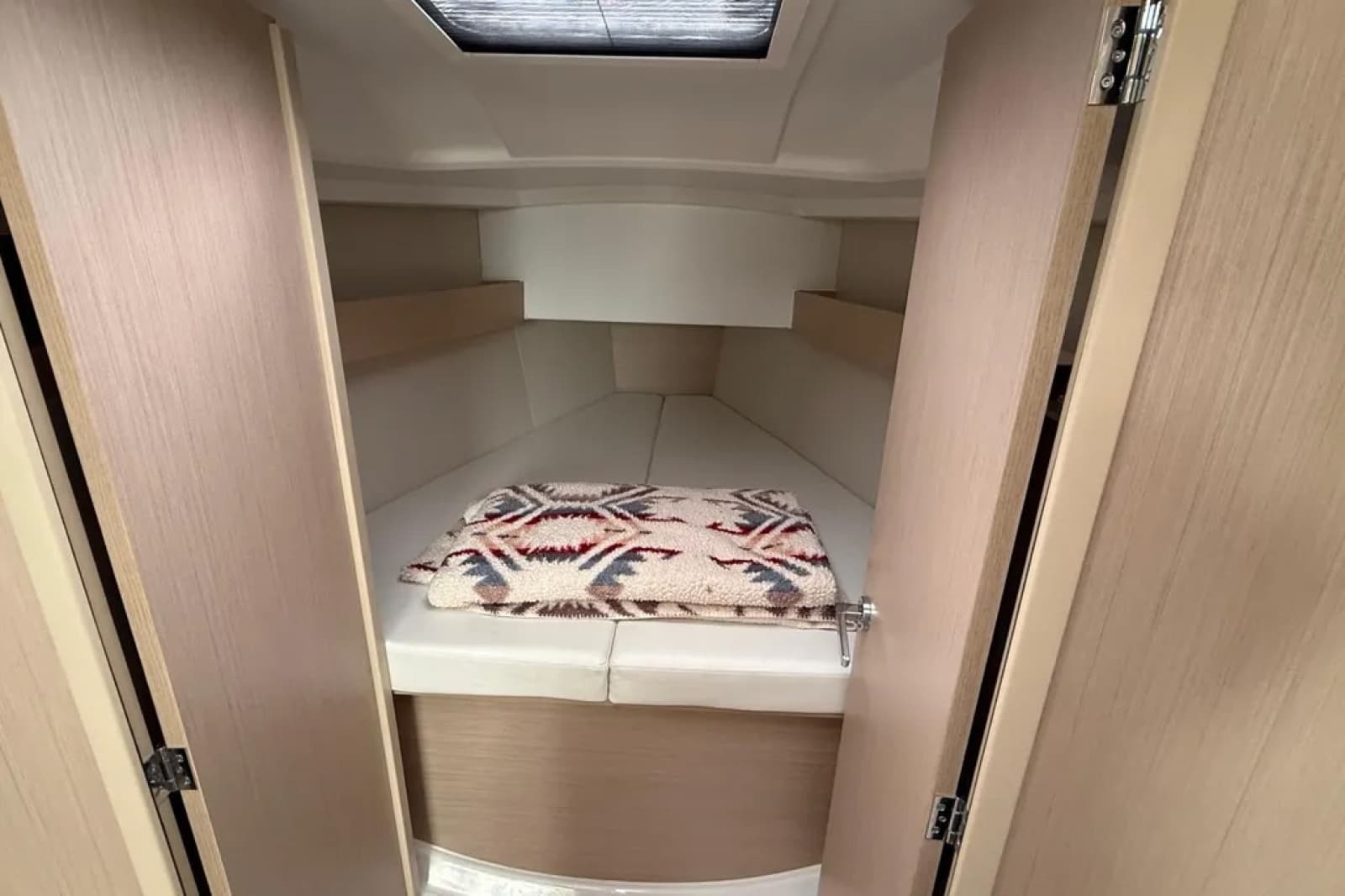 2023 Beneteau Oceanis 30.1 - Photo 6