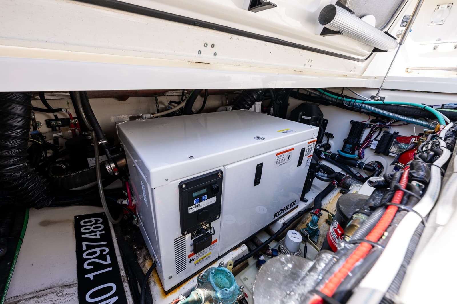 2019 Boston Whaler 345 Conquest - Photo 9