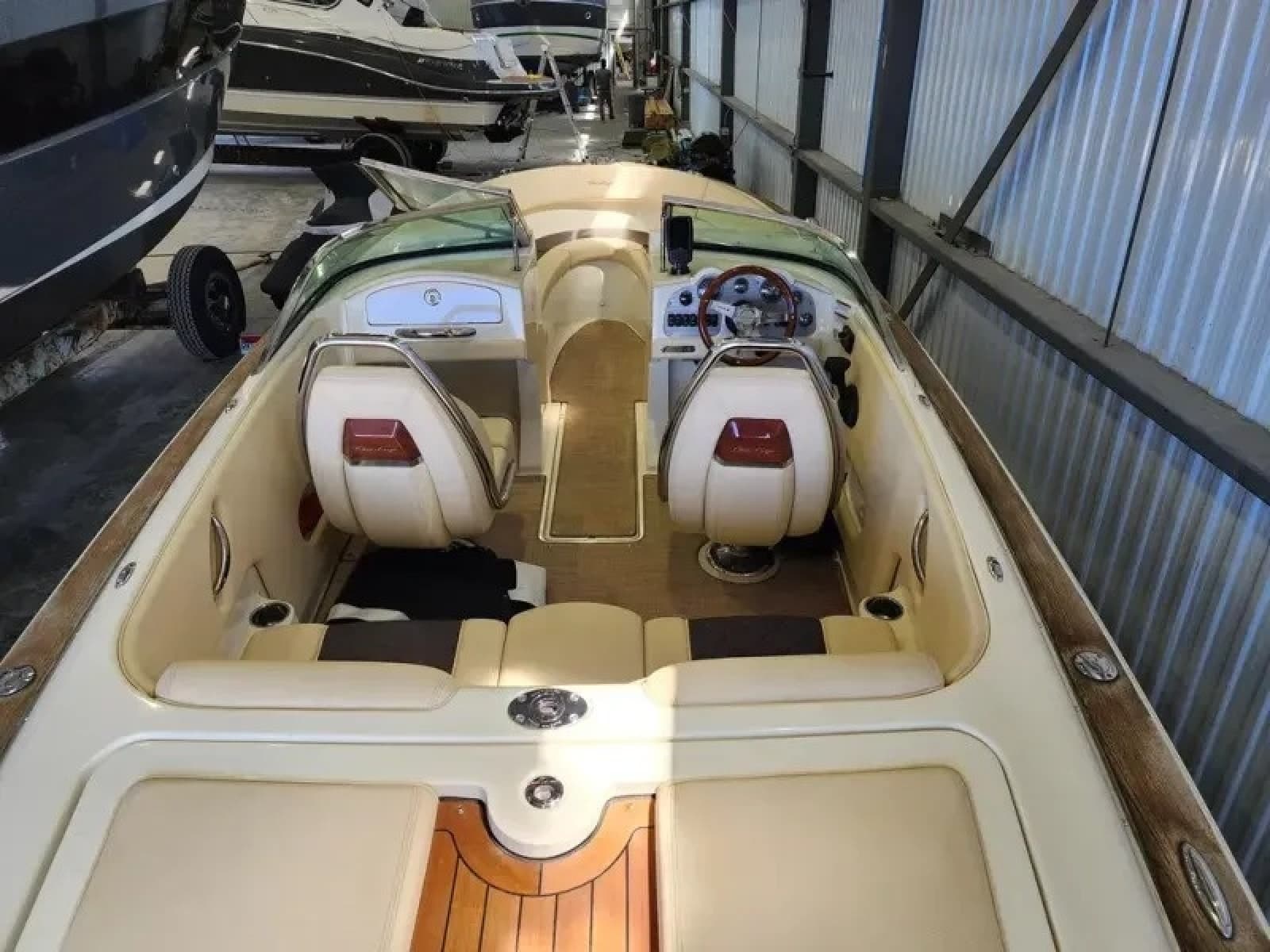 2018 Chris-Craft Launch 23 - Photo 3