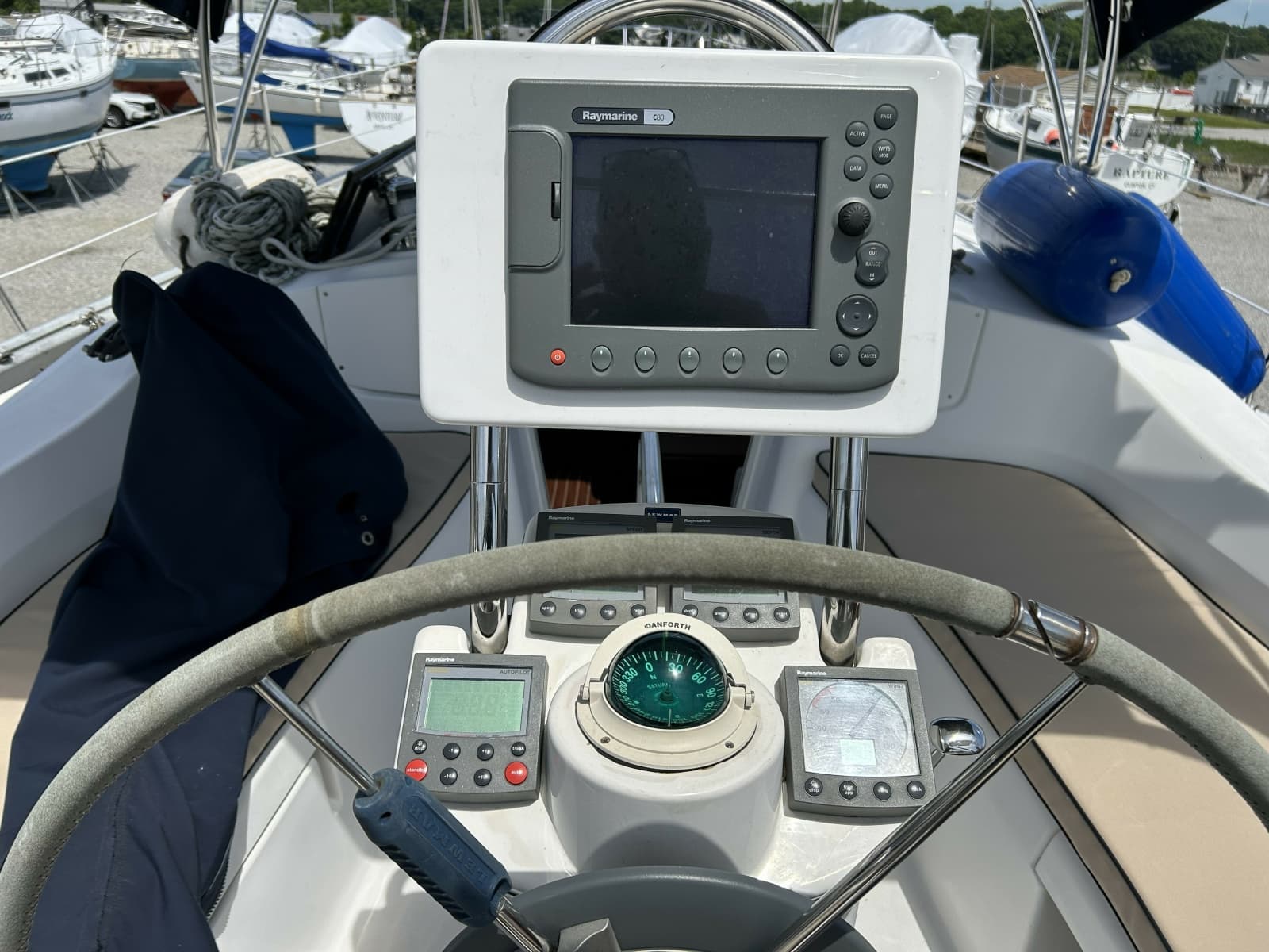 2004 Hunter 36 - Photo 3