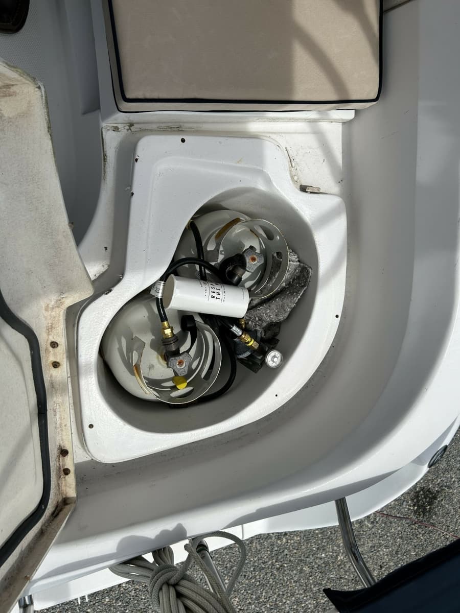 2004 Hunter 36 - Photo 6